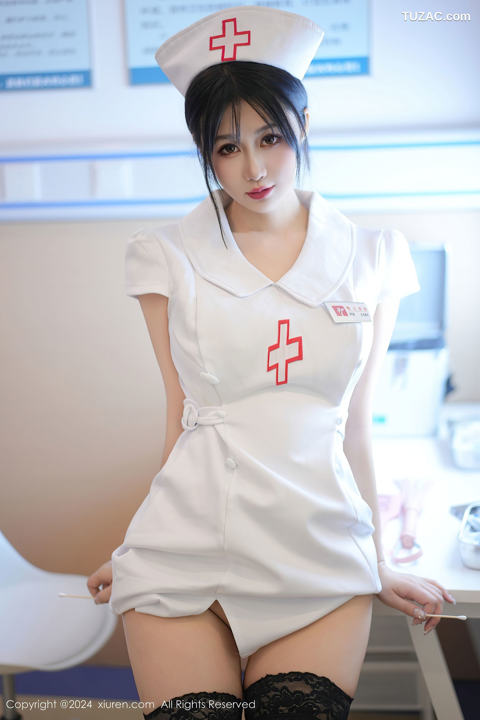 XiuRen秀人网-8512-laura阿姣-白色护士服白色情趣绑带内衣黑丝爆乳-2024.05.10