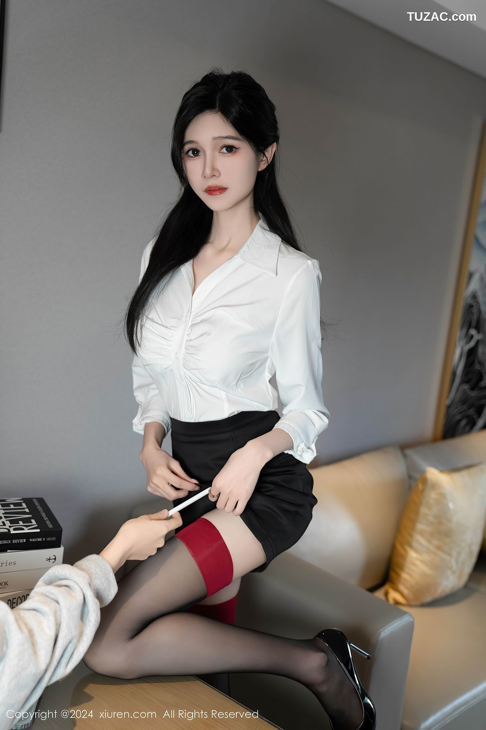 XiuRen秀人网-8697-程程程-OL白衬衫黑短裙黑丝-2024.06.13
