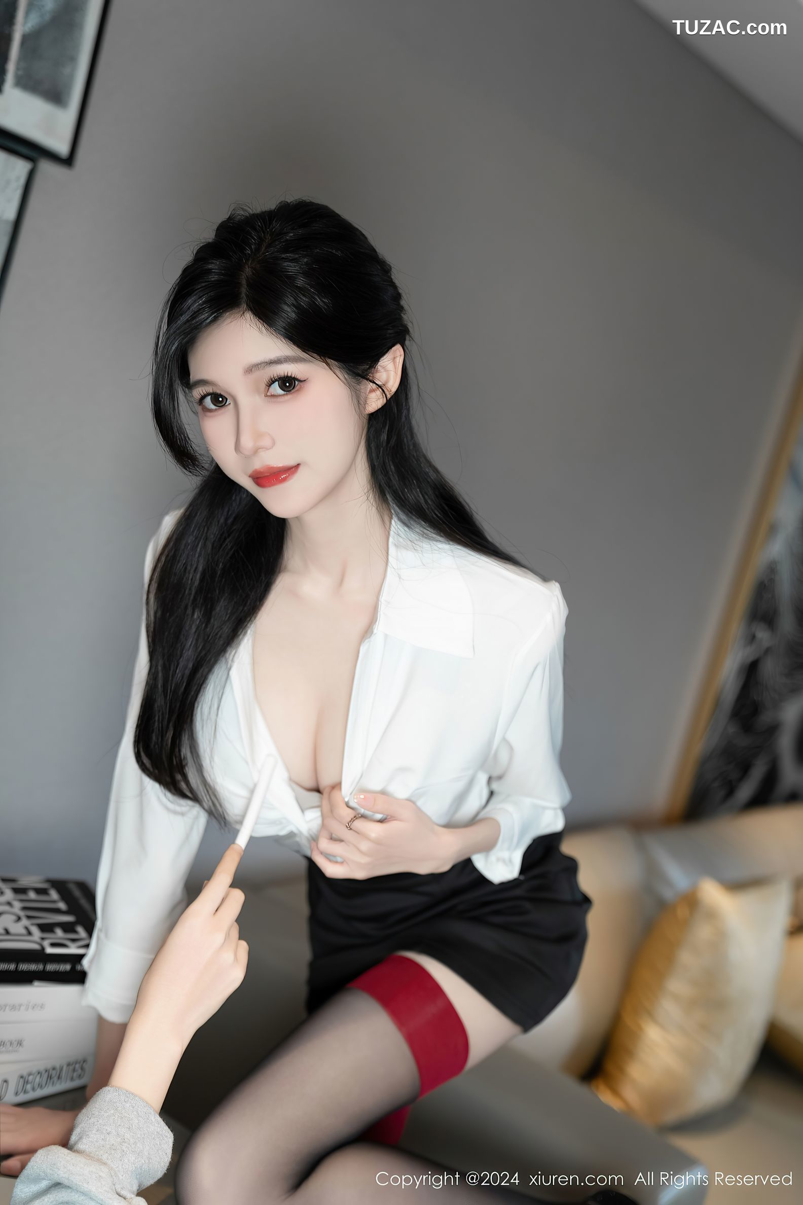 XiuRen秀人网-8697-程程程-OL白衬衫黑短裙黑丝-2024.06.13