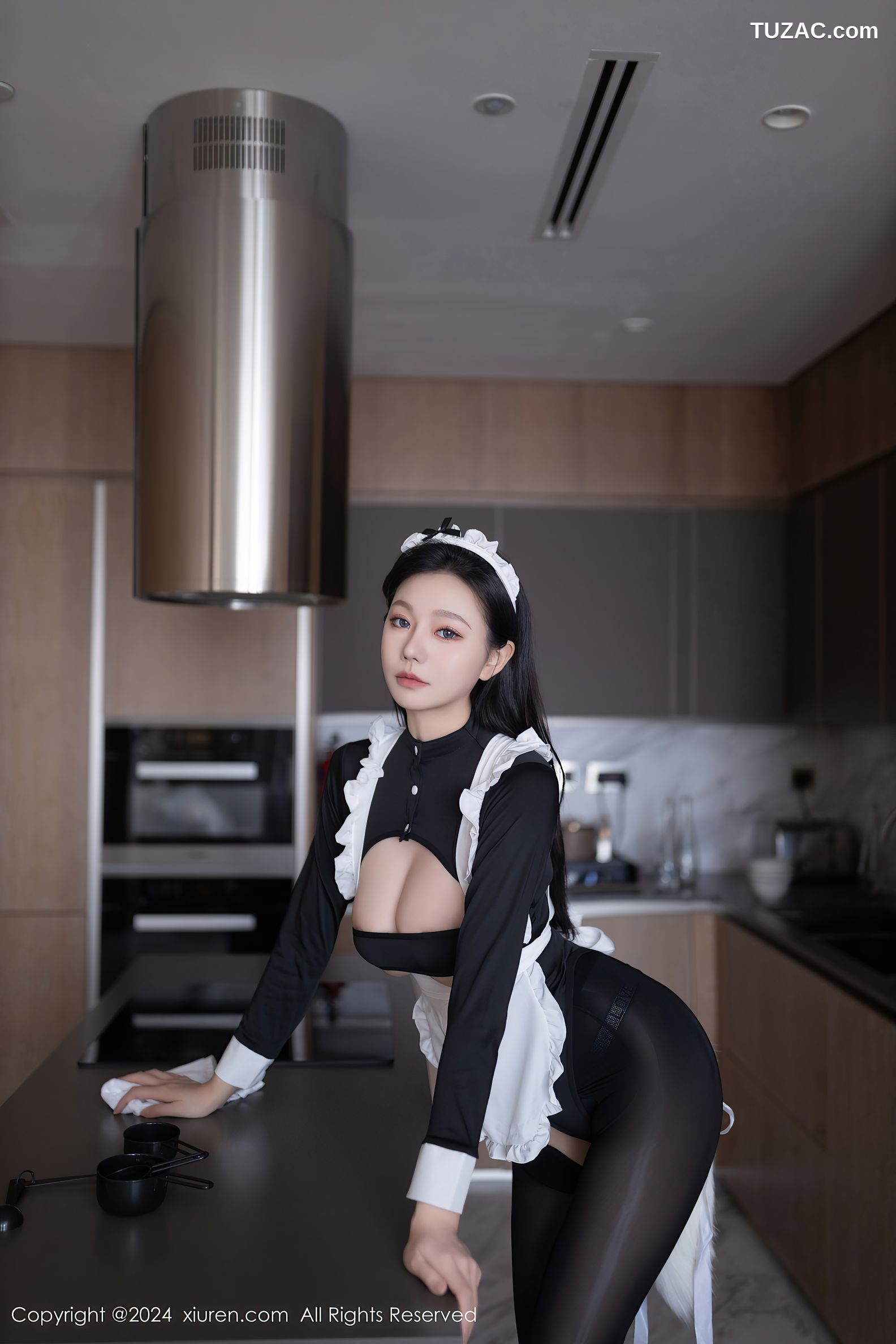 XiuRen秀人网-8720-安然anran-迪拜旅拍-情趣女仆装黑皮裤爆乳-2024.06.18