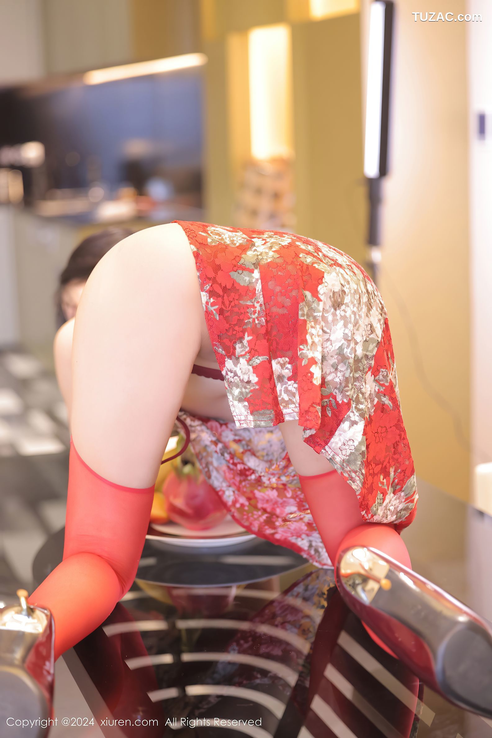 XiuRen秀人网-8871-尹甜甜-红色印花旗袍-2024.07.17
