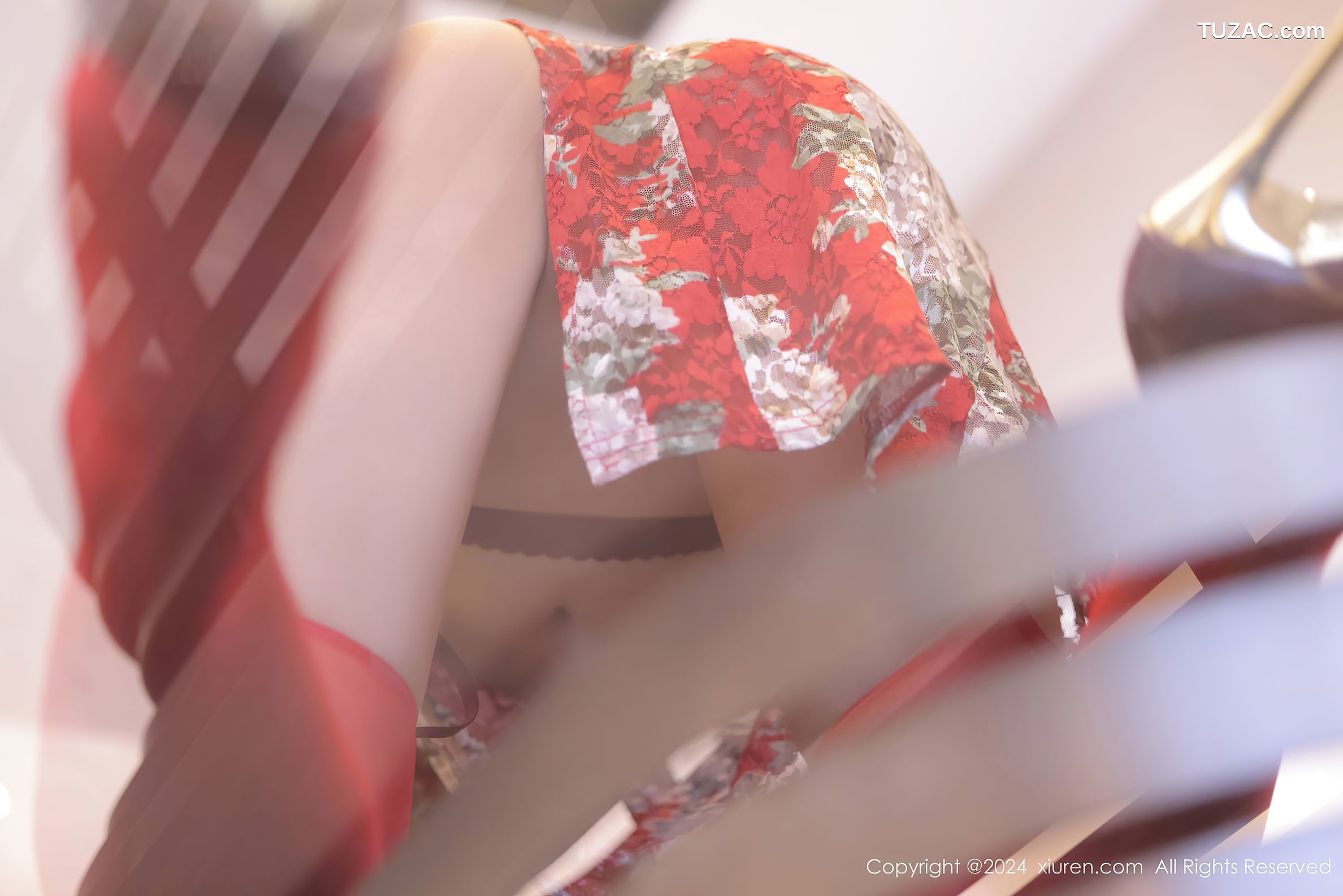 XiuRen秀人网-8871-尹甜甜-红色印花旗袍-2024.07.17