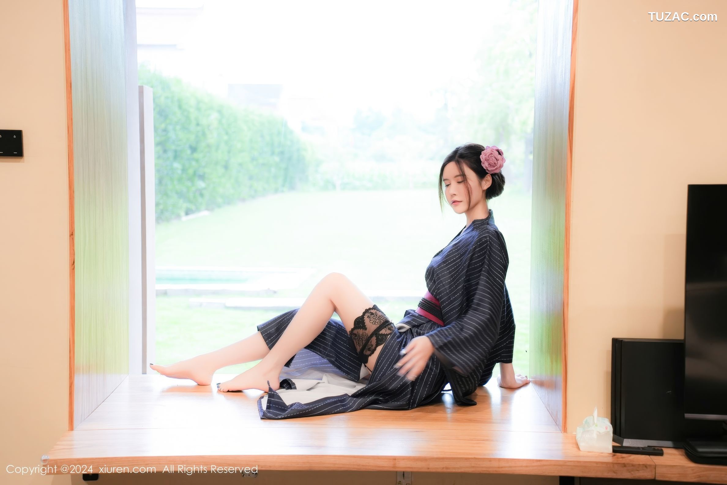 XiuRen秀人网-8928-Erikaki-户外枷锁主题日式条纹和服爆乳露出-2024.07.26