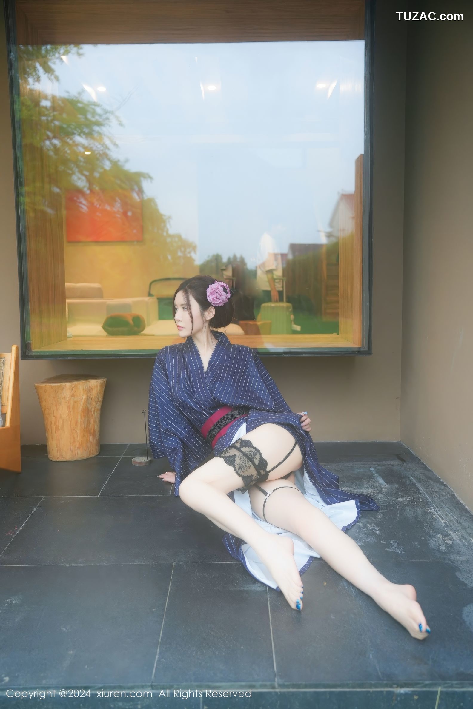 XiuRen秀人网-8928-Erikaki-户外枷锁主题日式条纹和服爆乳露出-2024.07.26