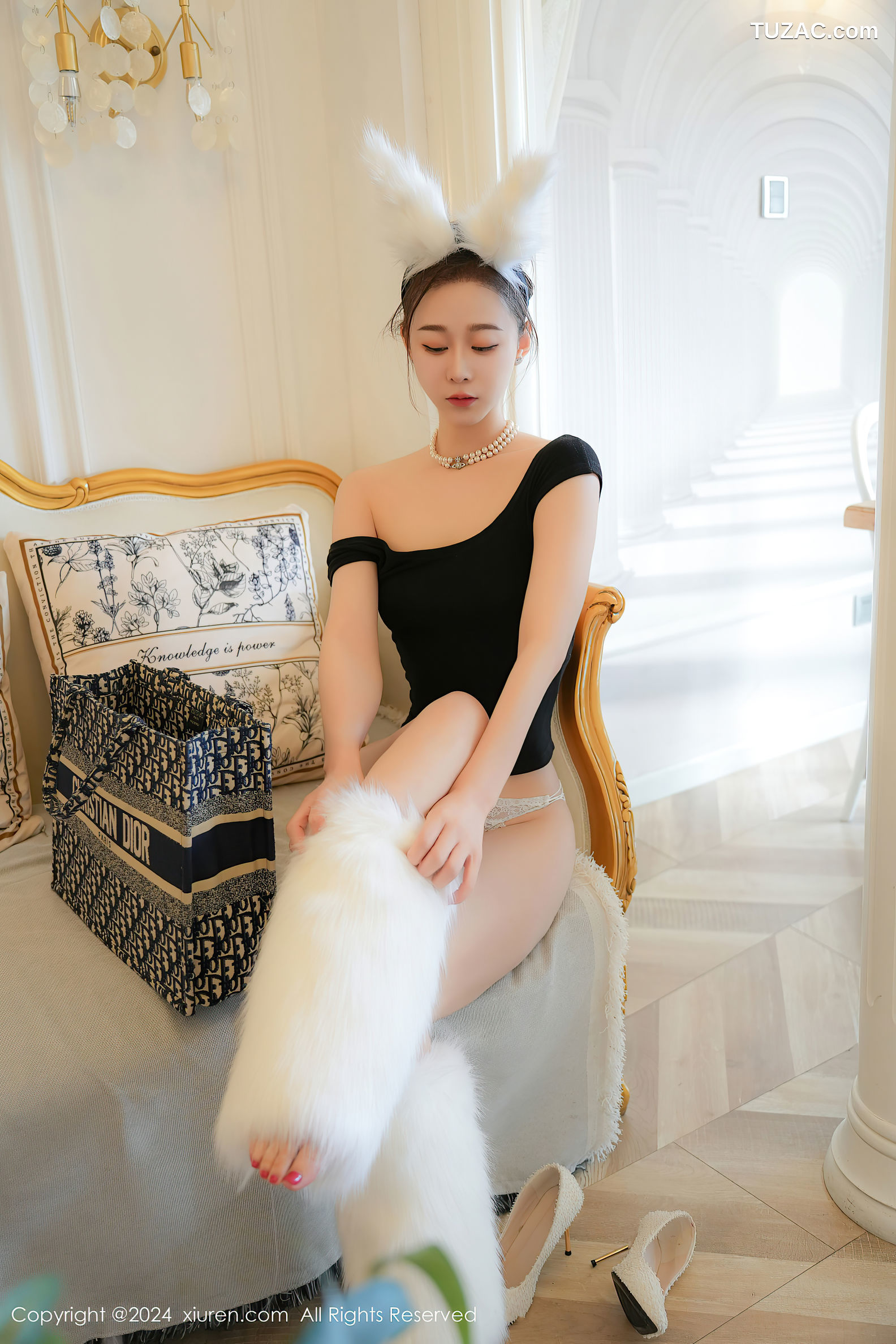 XiuRen秀人网-8955-喵喵JOJO-黑T黑裙白狐情趣内衣爆乳-2024.08.02
