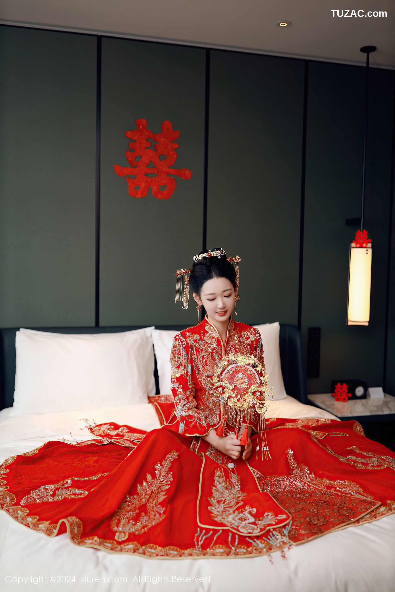 XiuRen秀人网-8972-唐安琪-迪拜旅拍-新娘红妆红色内衣爆乳-2024.08.05
