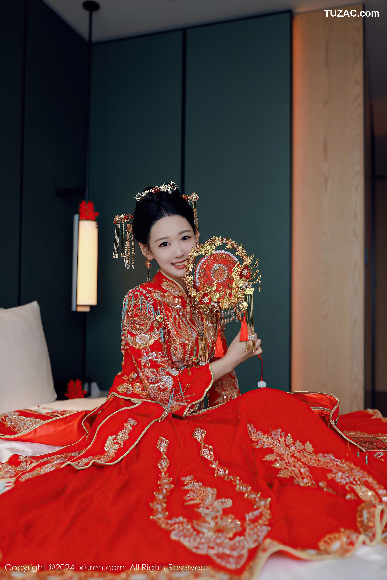 XiuRen秀人网-8972-唐安琪-迪拜旅拍-新娘红妆红色内衣爆乳-2024.08.05