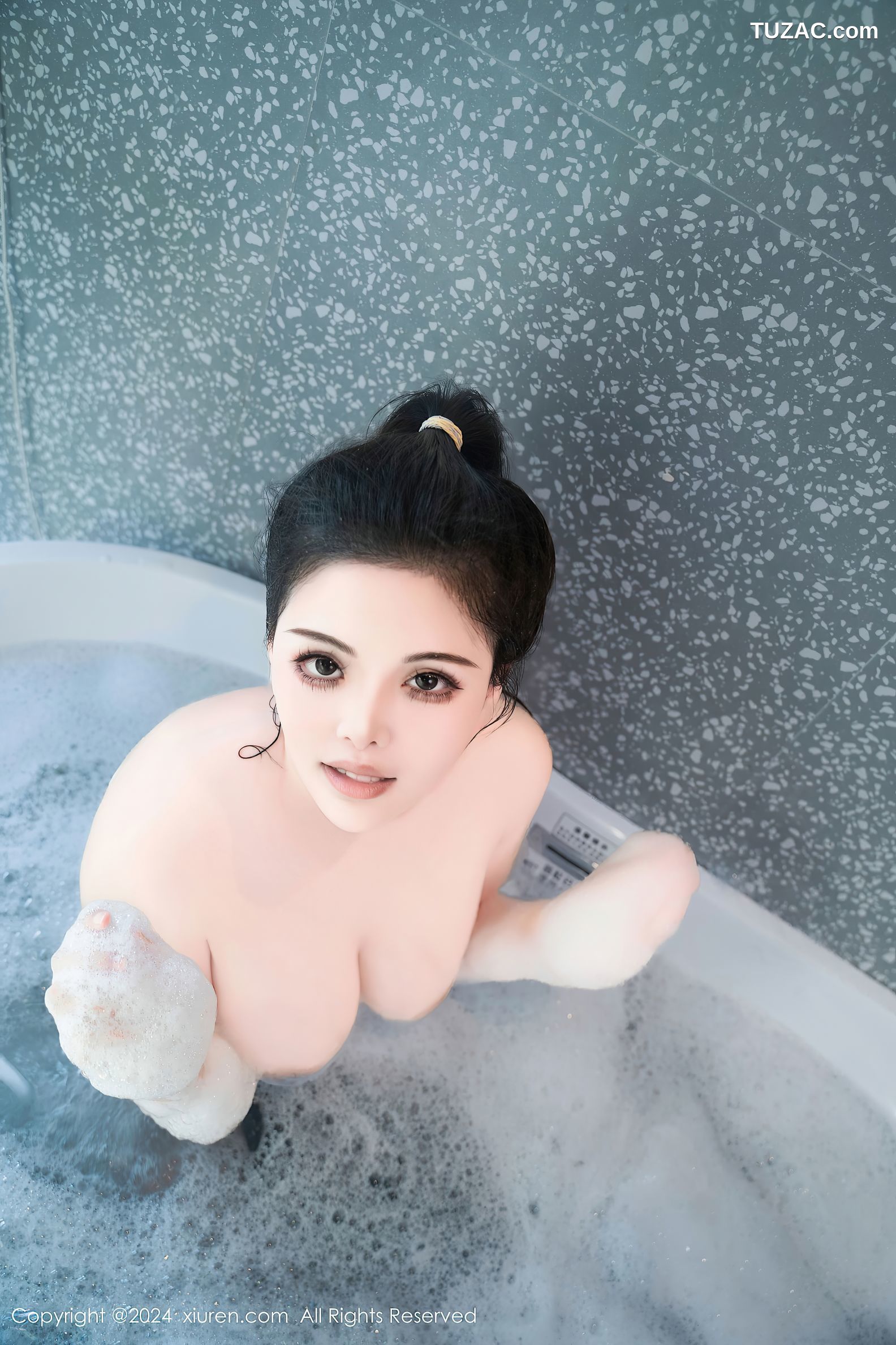 XiuRen秀人网-8981-陈三穗-首套-女学生蓝白运动服奶牛内衣爆乳-2024.08.08