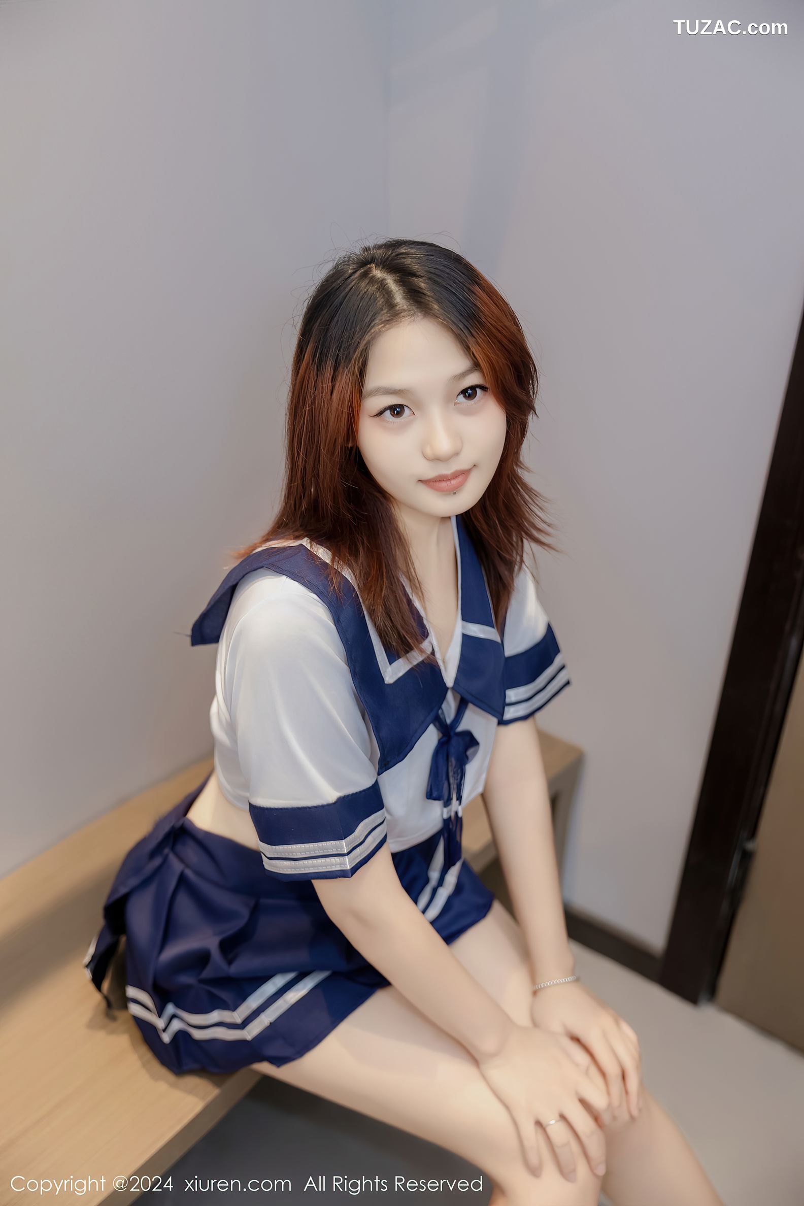 XiuRen秀人网-9037-吴婷婉-首套写真-女学生水手制服-白蕾丝-黑蕾丝情趣内衣-2024.08.20