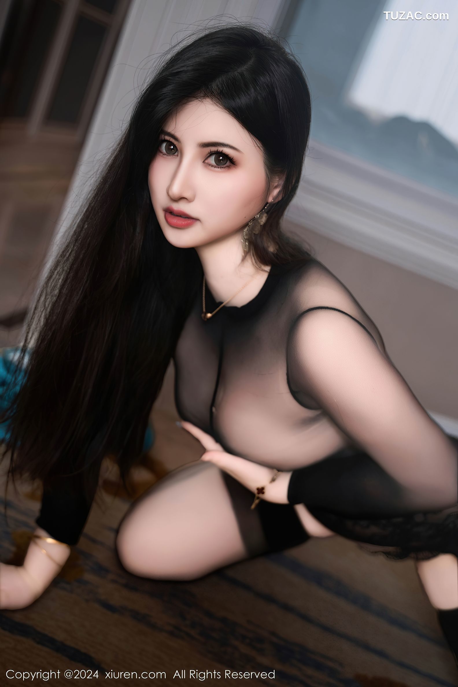 XiuRen秀人网-9039-诗诗kiki-酒吧巧遇蓝色抹胸礼服裙美女轻透黑纱情趣内衣-2024.08.20