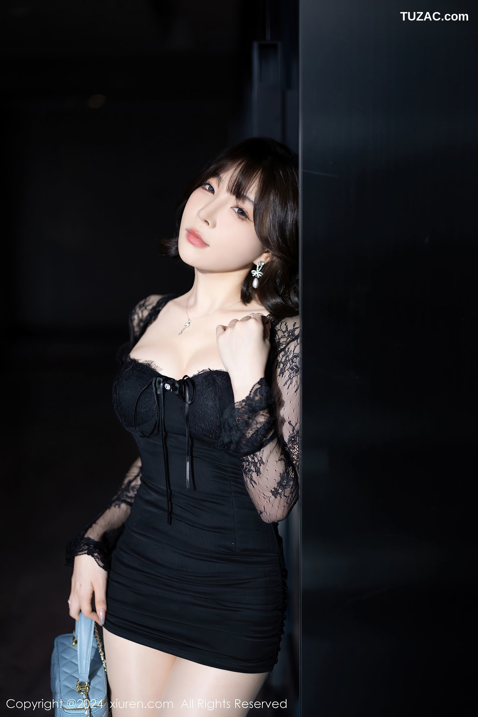 XiuRen秀人网-9048-徐莉芝Booty-黑色连衣短裙黑蕾丝内衣-2024.08.21