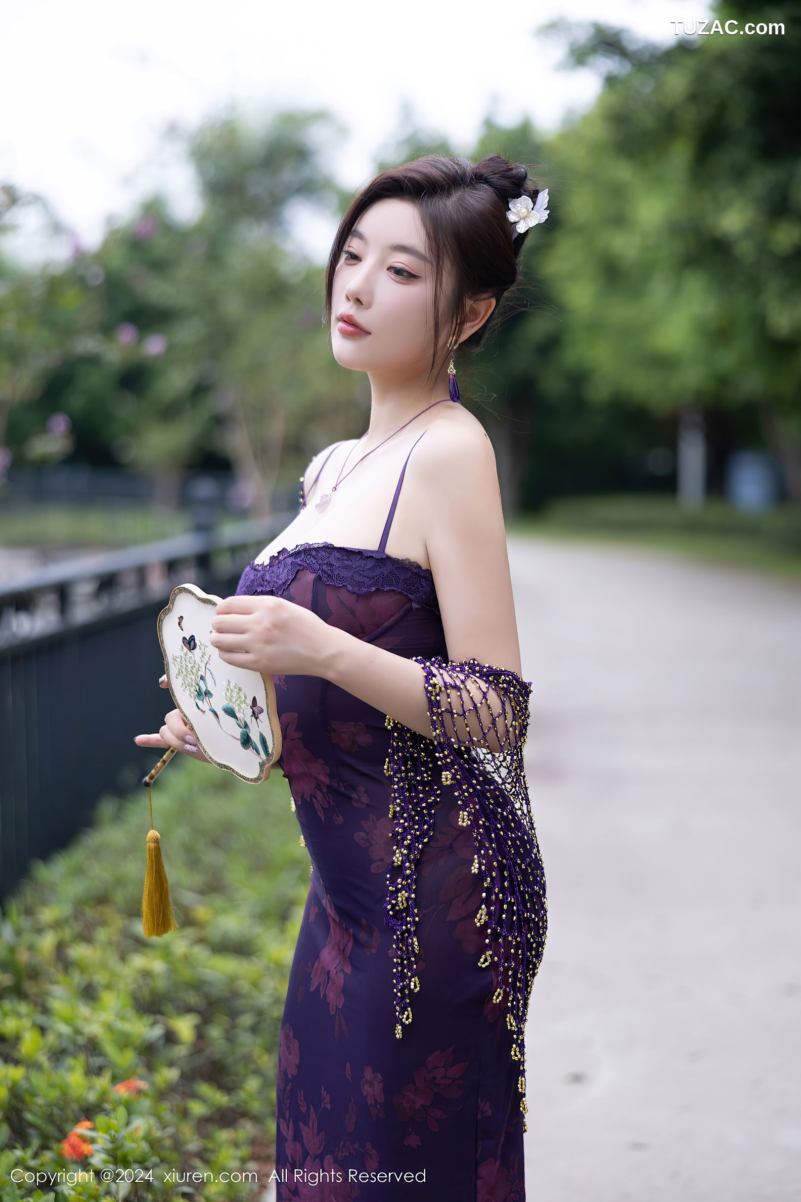 XiuRen秀人网-9092-杨晨晨Yome-紫色吊带连衣裙紫色情趣内衣-2024.08.30