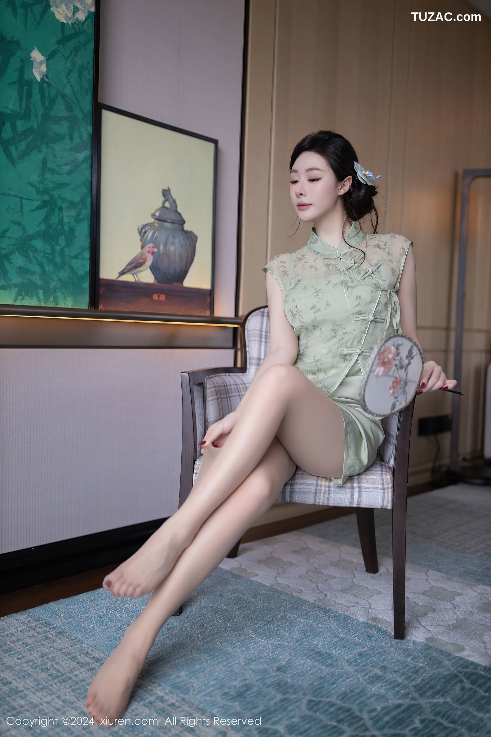 XiuRen秀人网-9124-小逗逗-民国风淡绿旗袍淡绿透视薄纱亵衣爆乳-2024.09.06