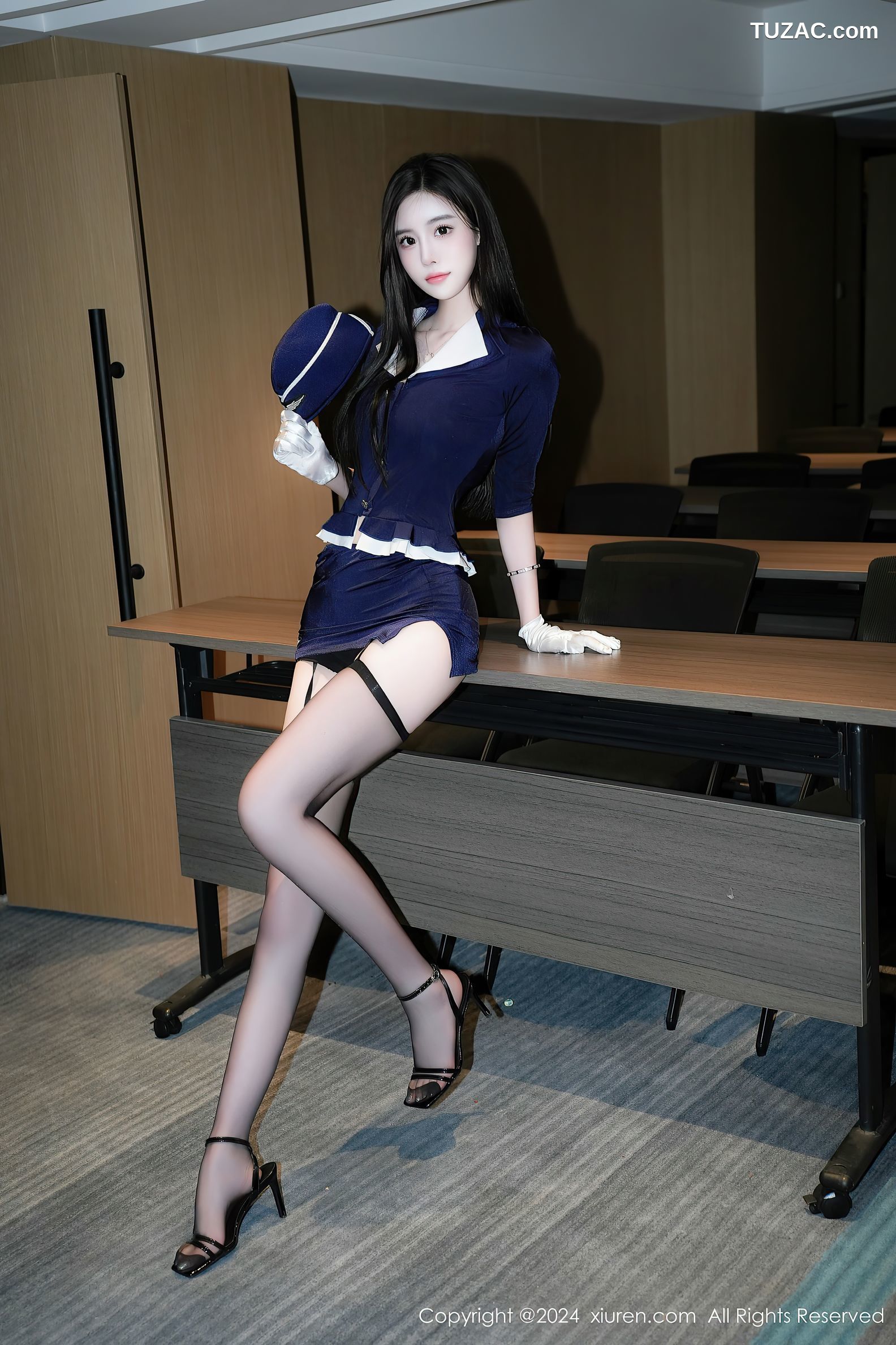 XiuRen秀人网-9126-Erikaki-OL深蓝制服短裙黑丝爆乳-2024.09.06