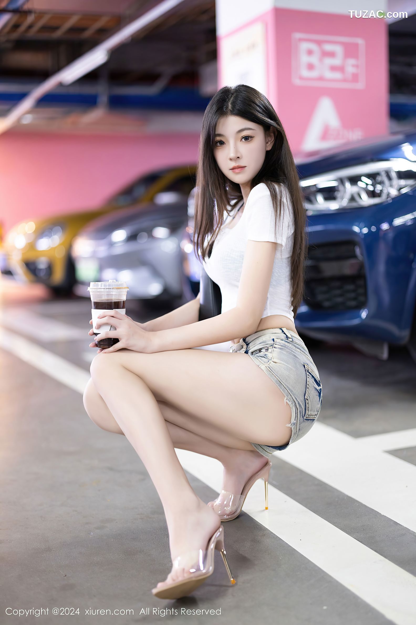 XiuRen秀人网-9141-初梦瑶-首套写真-白T超短牛仔裤美腿-2024.09.11