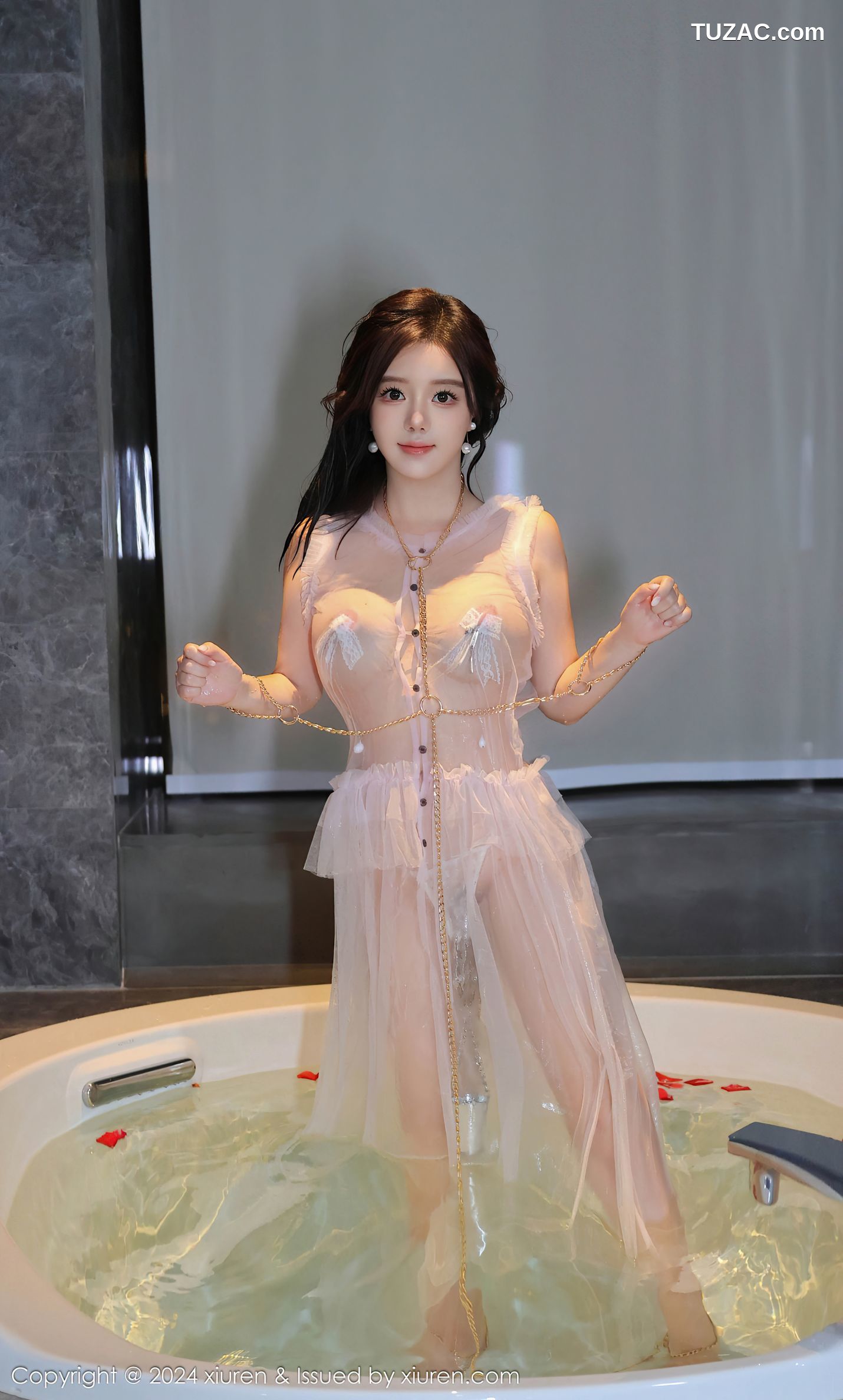 XiuRen秀人网-9164-小薯条nienie-萝莉户外诱惑-白纱透视情趣服-2024.09.14