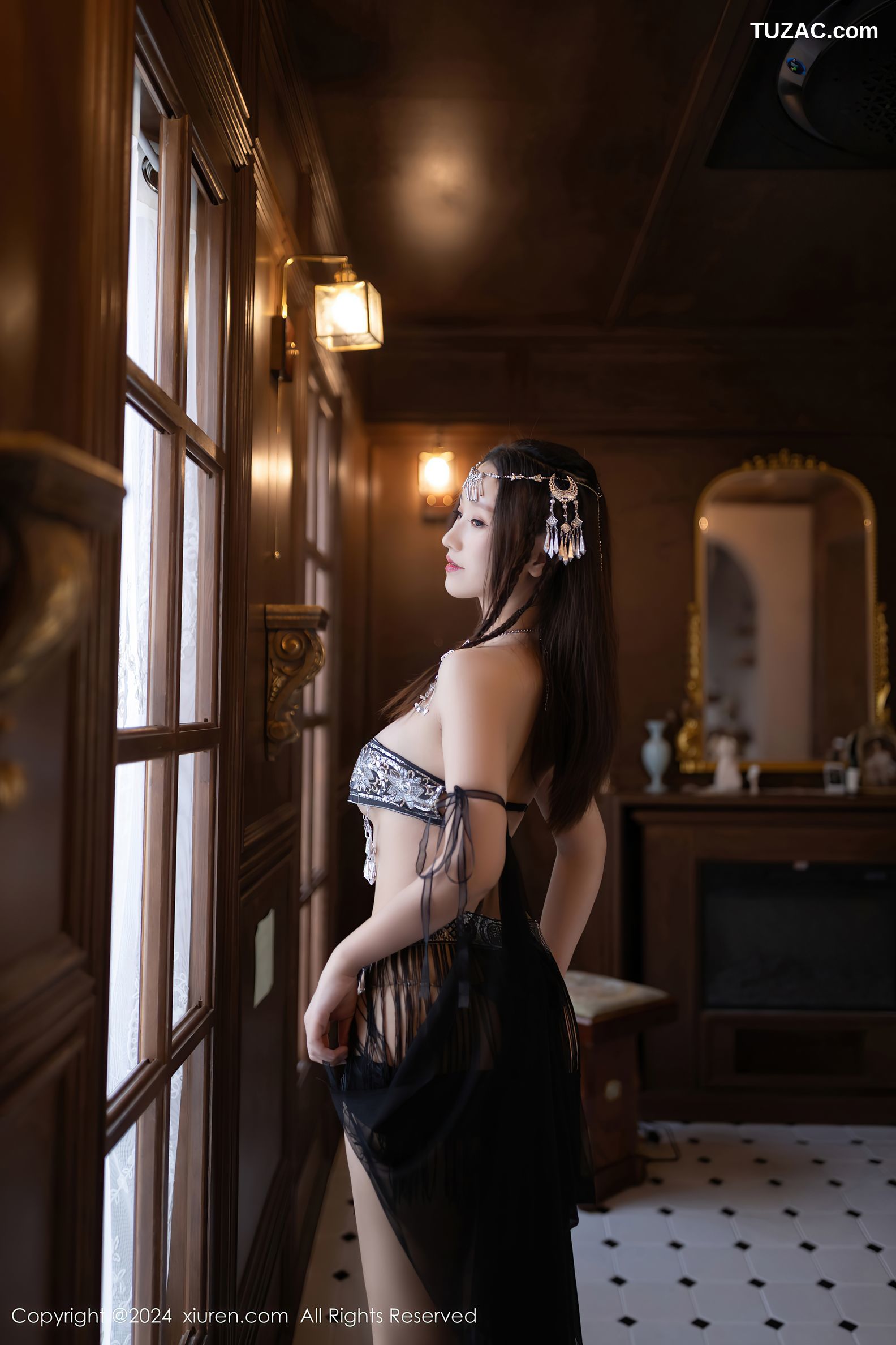XiuRen秀人网-9172-杏子Yada-民族风抹胸轻透黑纱爆乳-2024.09.18