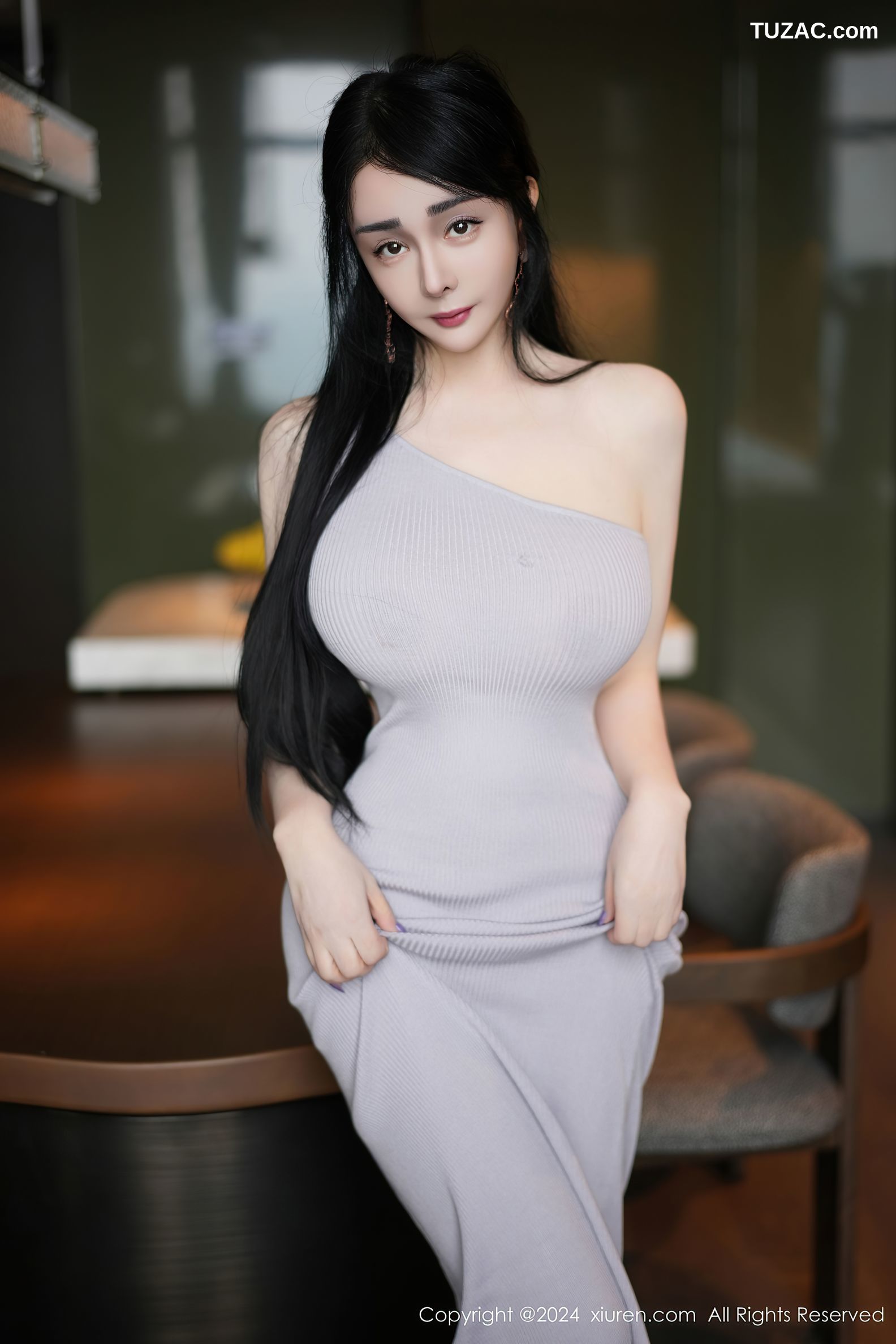 XiuRen秀人网-9183-允爾-浅灰紧身裙肉丝-2024.09.20