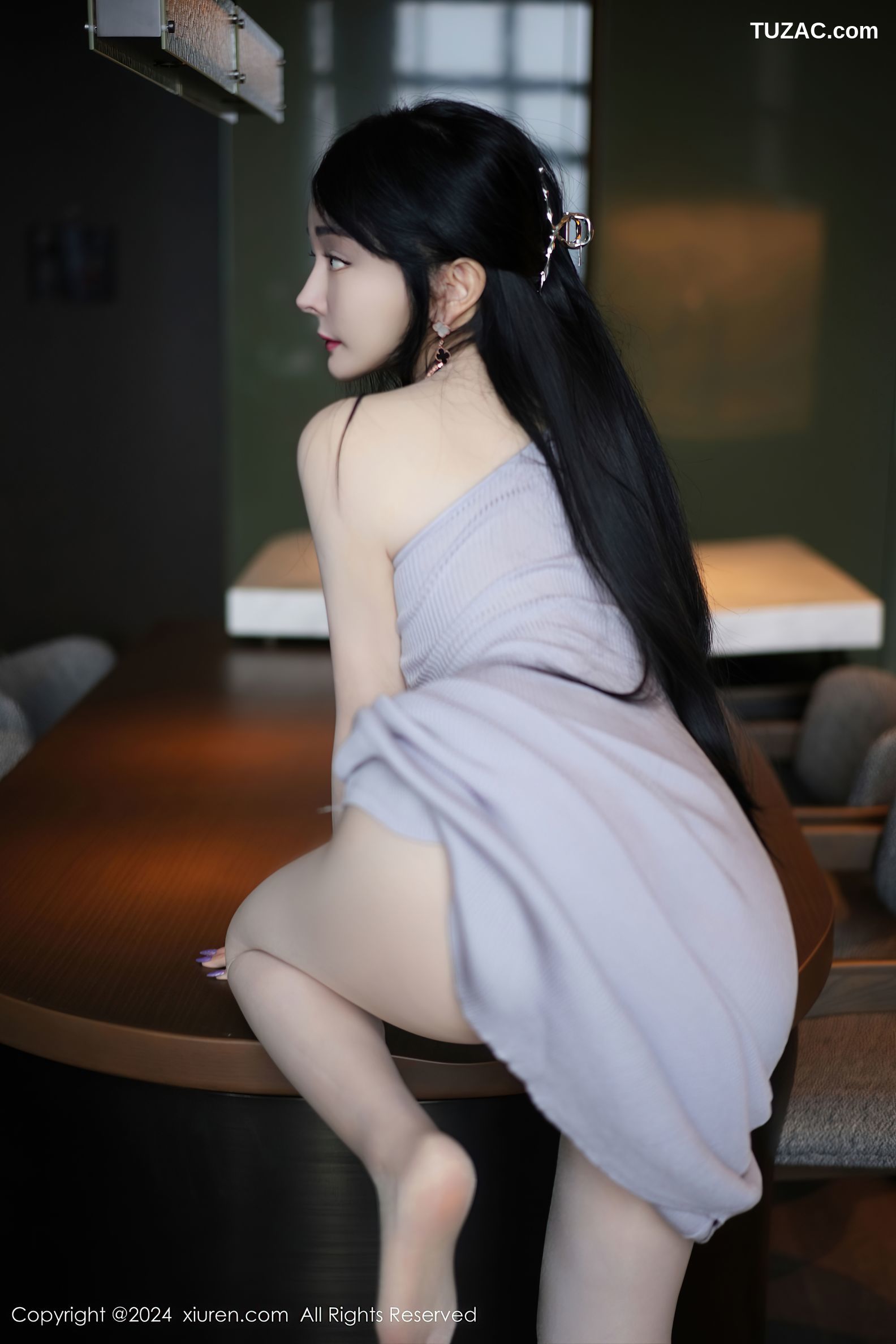 XiuRen秀人网-9183-允爾-浅灰紧身裙肉丝-2024.09.20