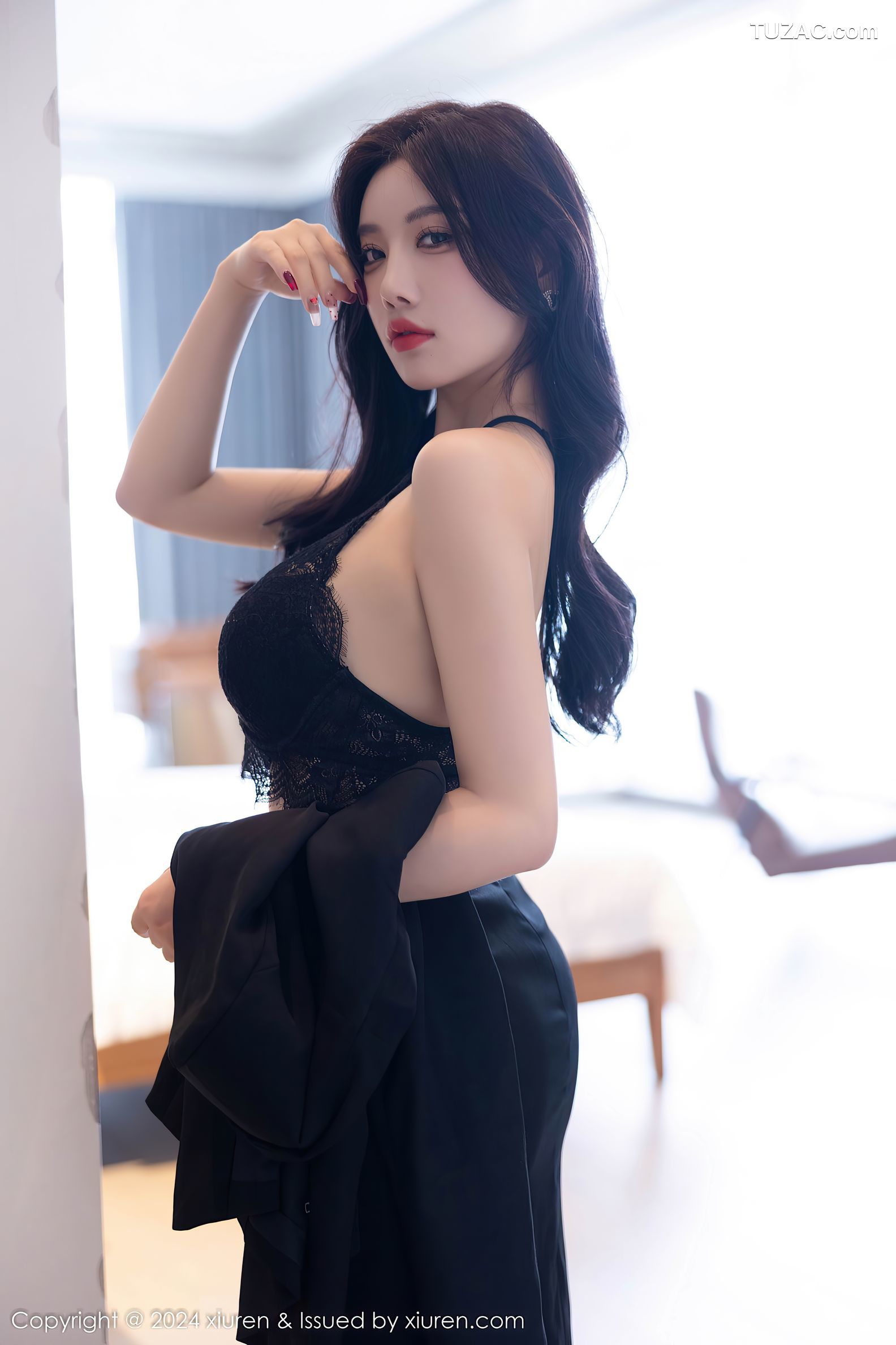 XiuRen秀人网-9190-杨晨晨Yome-OL黑色裙装黑色情趣内衣-2024.09.20