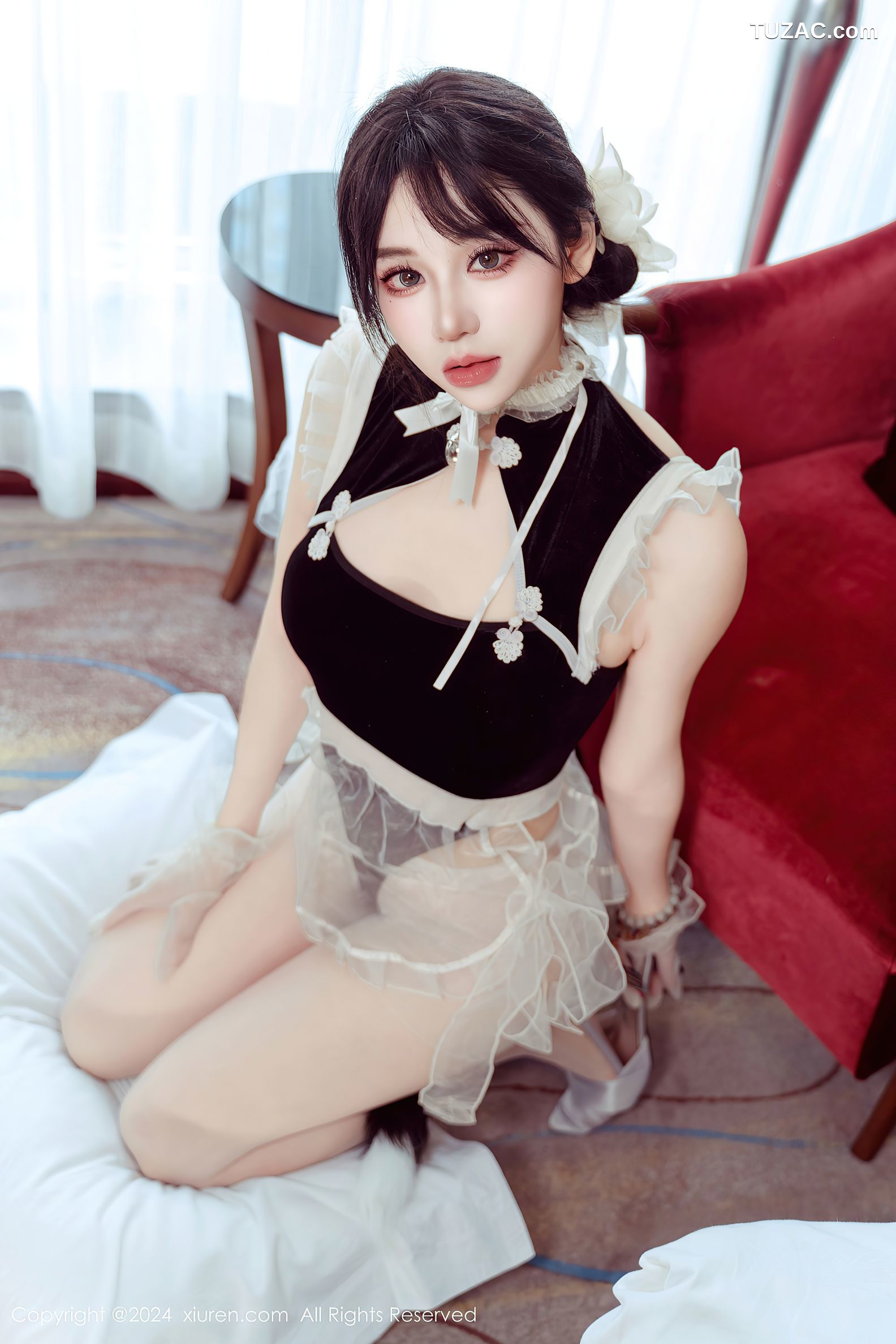 XiuRen秀人网-9197-汐汐爱吃草莓-猫系小女仆白纱爆乳-2024.09.24
