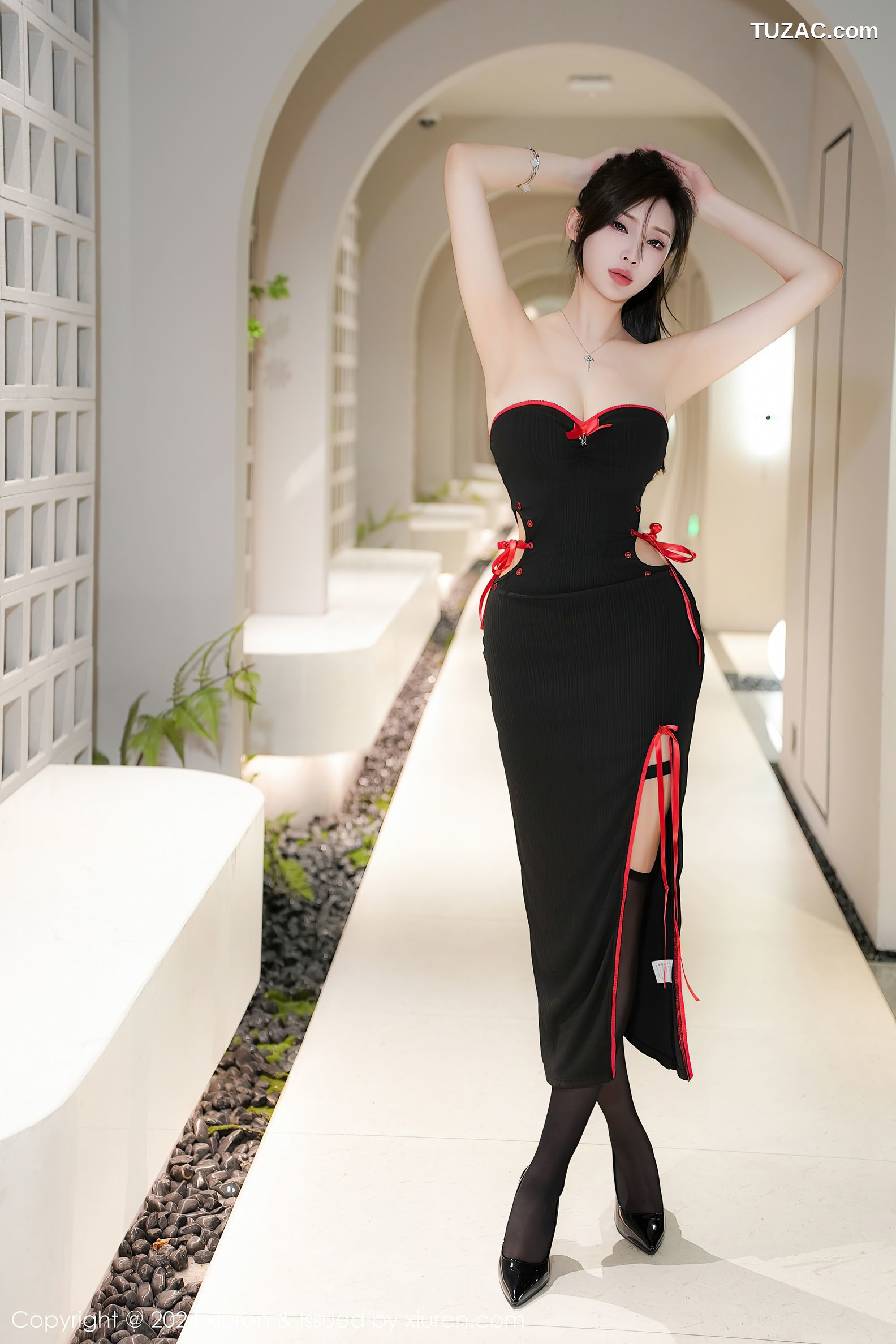 XiuRen秀人网-9220-周妍希-黑色低胸长裙黑丝-2024.09.27