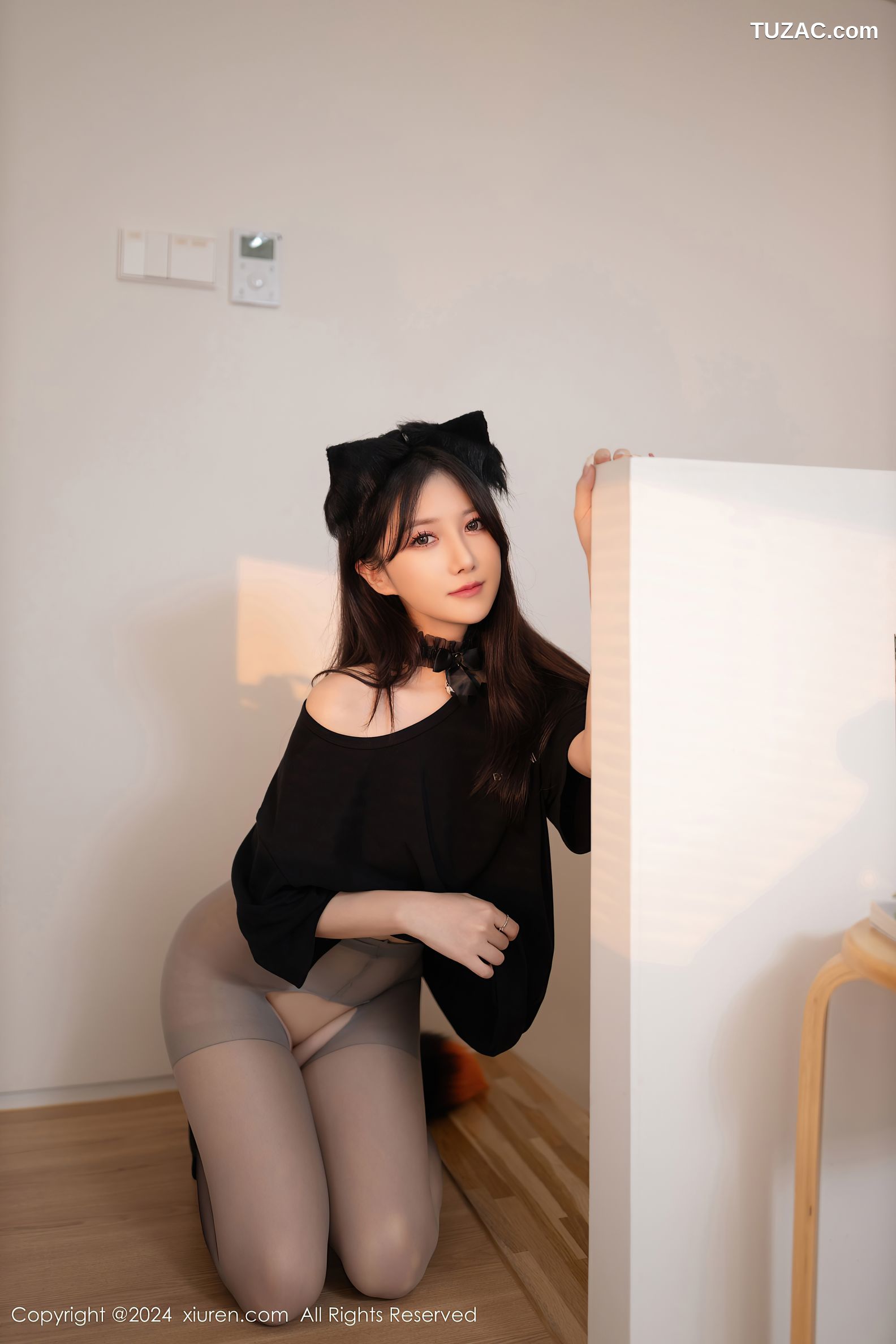 XiuRen秀人网-9314-鱼子酱Fish-黑衣小野猫乳贴爆乳-2024.10.18