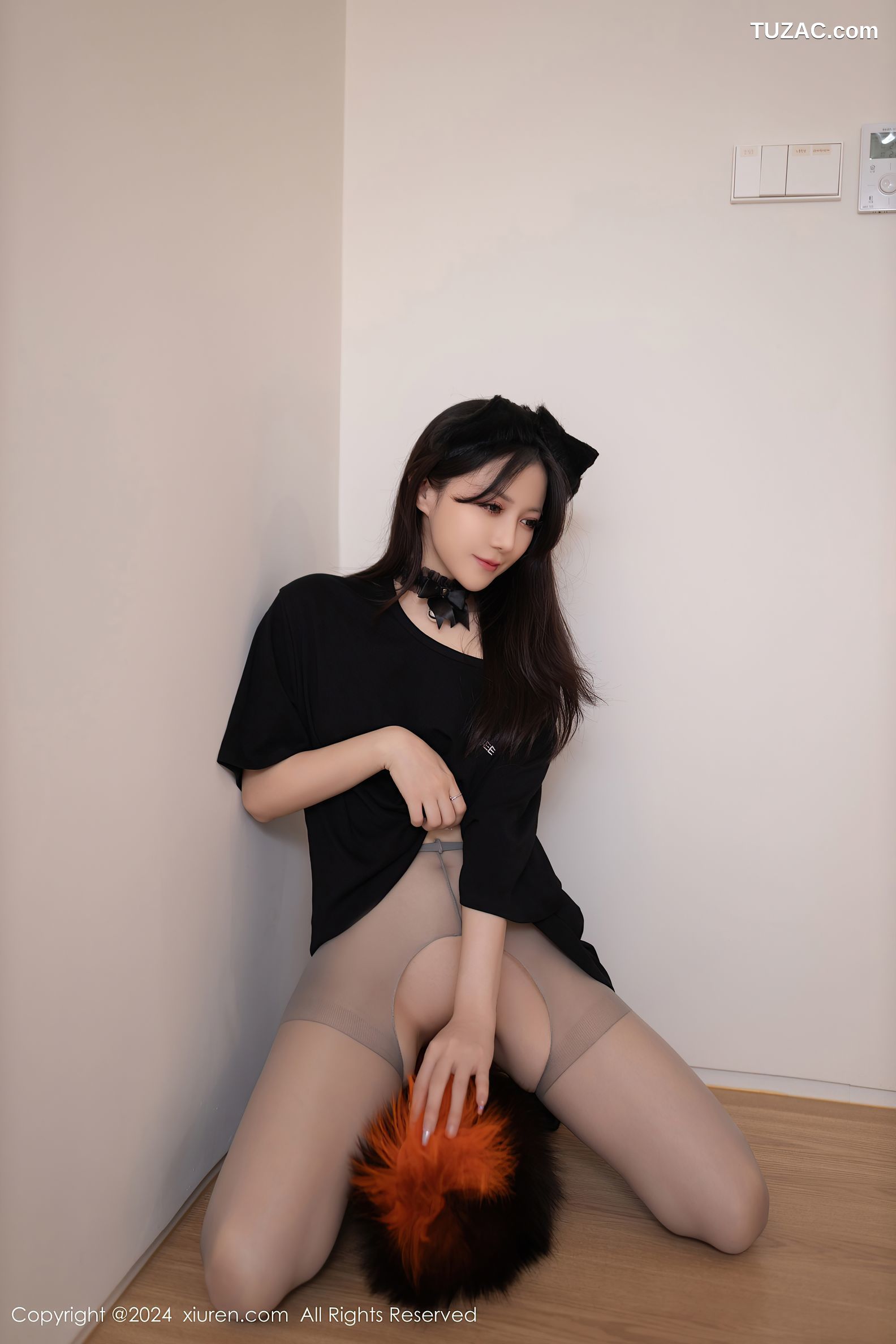 XiuRen秀人网-9314-鱼子酱Fish-黑衣小野猫乳贴爆乳-2024.10.18