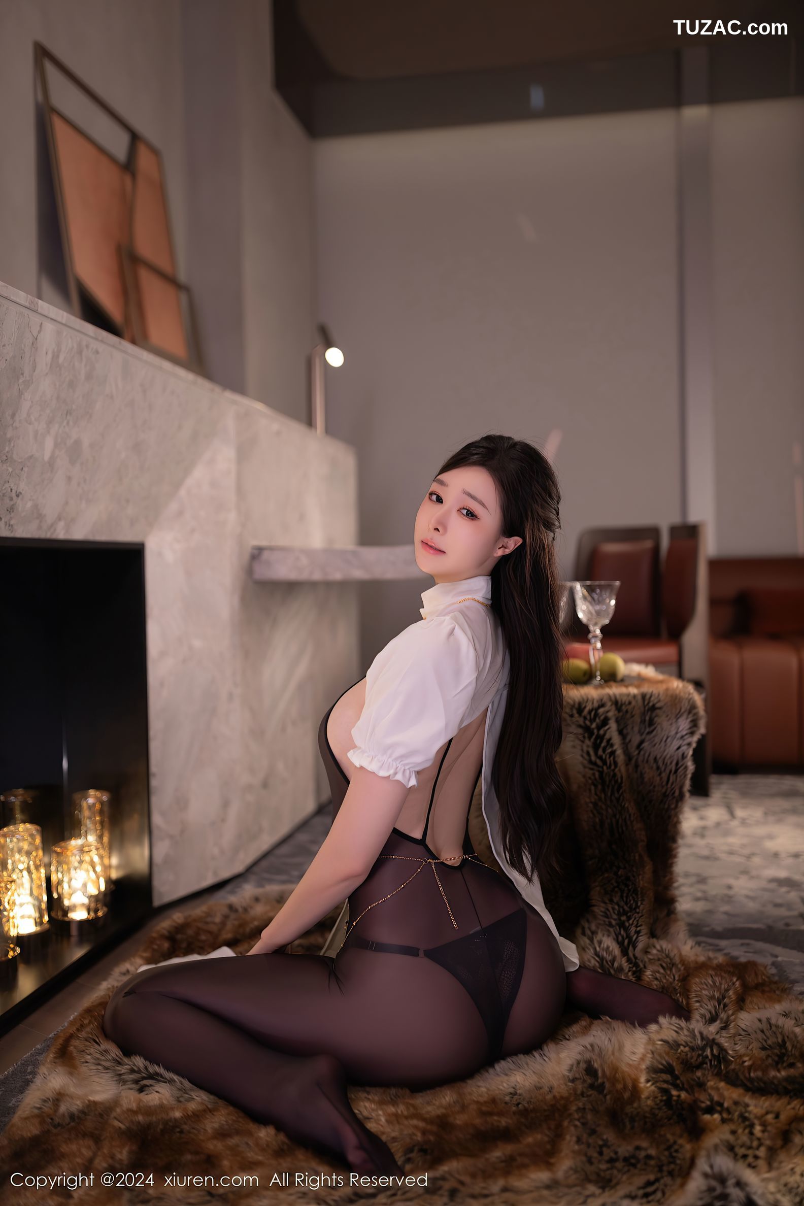 XiuRen秀人网-9350-小逗逗-黑丝连体衣爆乳-2024.10.25