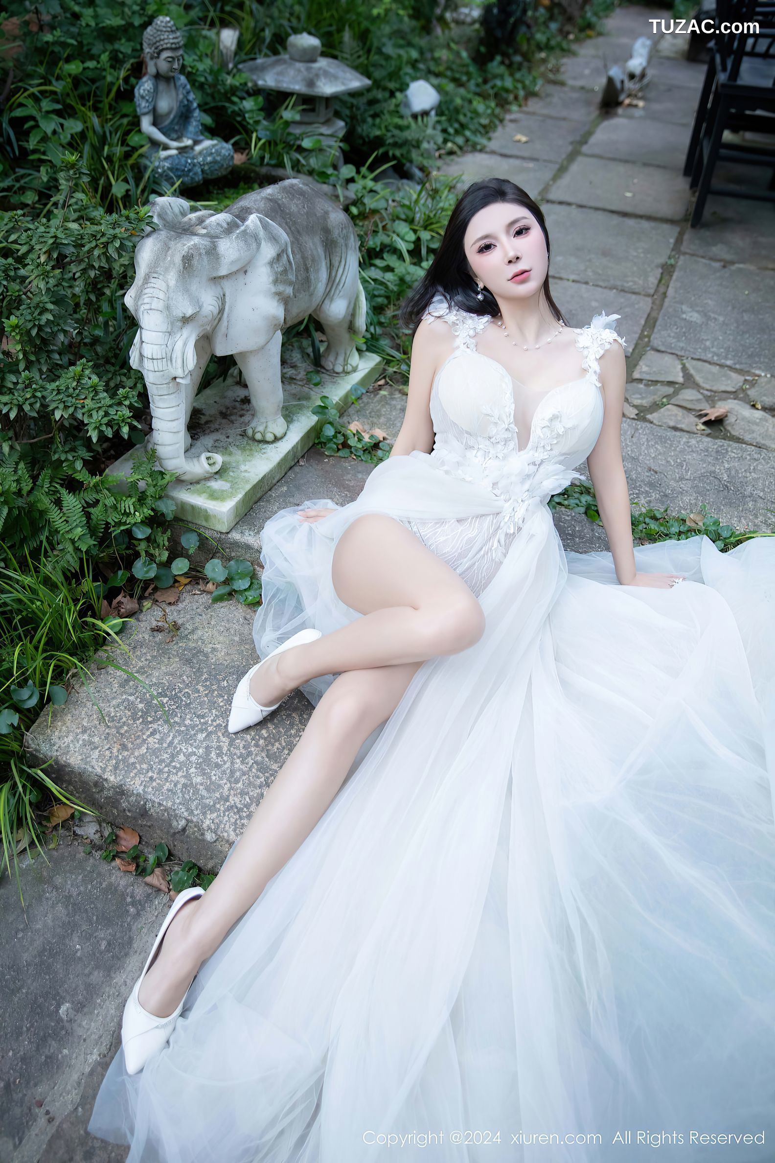 XiuRen秀人网-9552-小蛮妖Yummy-旅拍白纱裙白蕾丝爆乳-2024.12.05