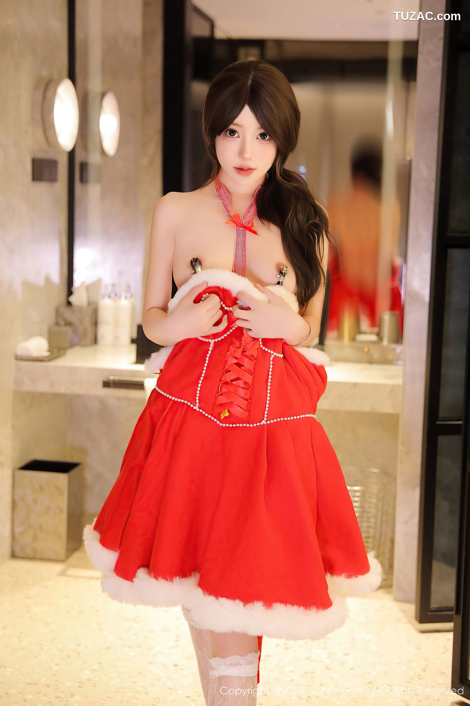 XiuRen秀人网-9650-桃妖天-情趣圣诞红裙捆绑爆乳-2024.12.24