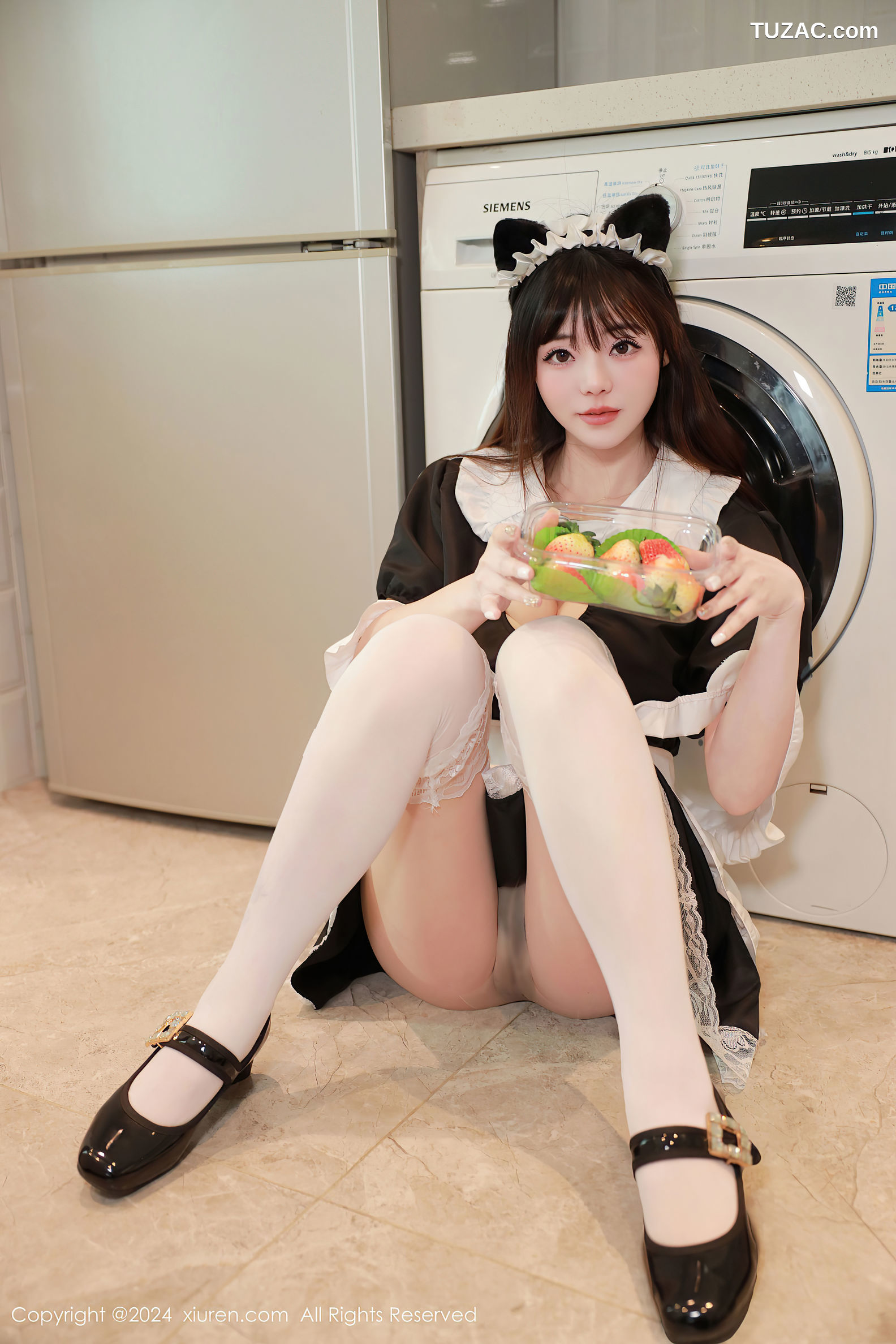 XiuRen秀人网-9686-佘贝拉Bella-黑白情趣女仆装肉丝-2024.12.31