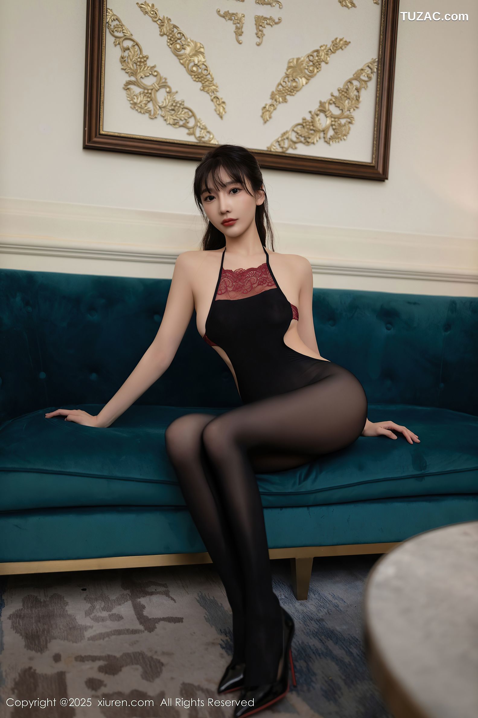 XiuRen秀人网-9735-陆萱萱-连体黑丝袜爆乳-2025.01.09