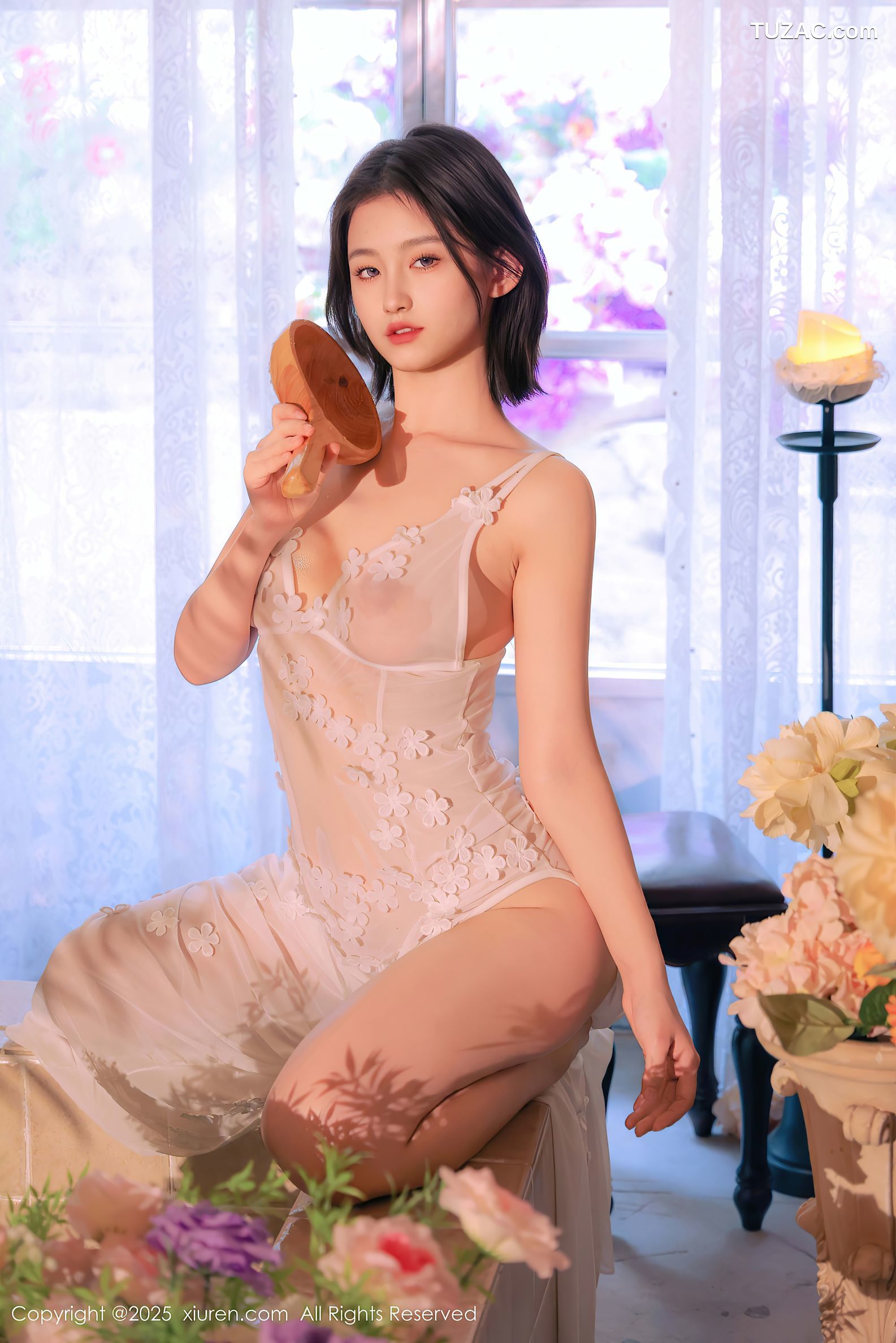 XiuRen秀人网-9920-小橘子orange-短发少女轻透白蕾丝睡裙浴池湿身-2025.02.21