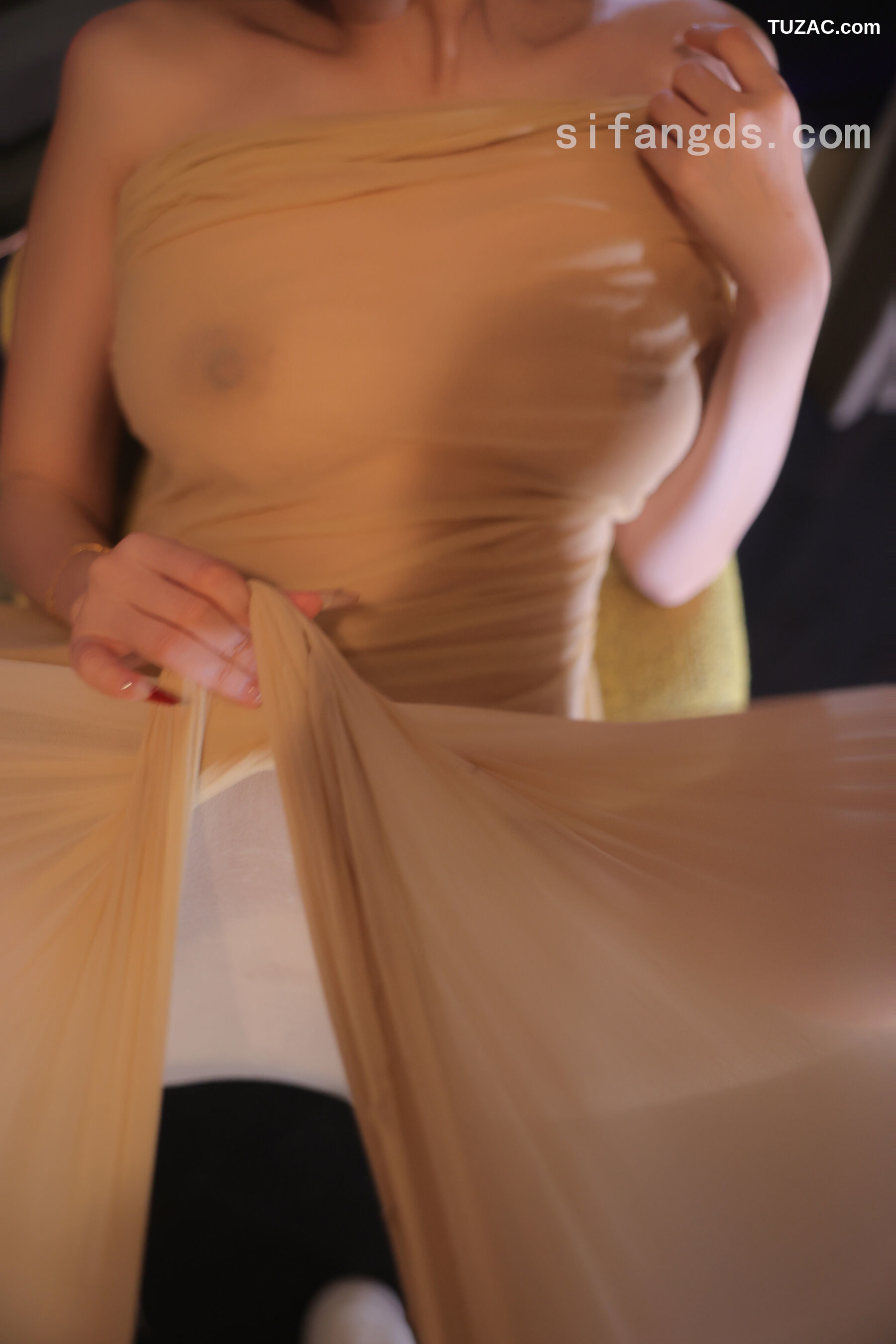 XR-Uncensored-Candy糖糖-《破茧》-R18-XiuRen秀人网-9860-内购私拍