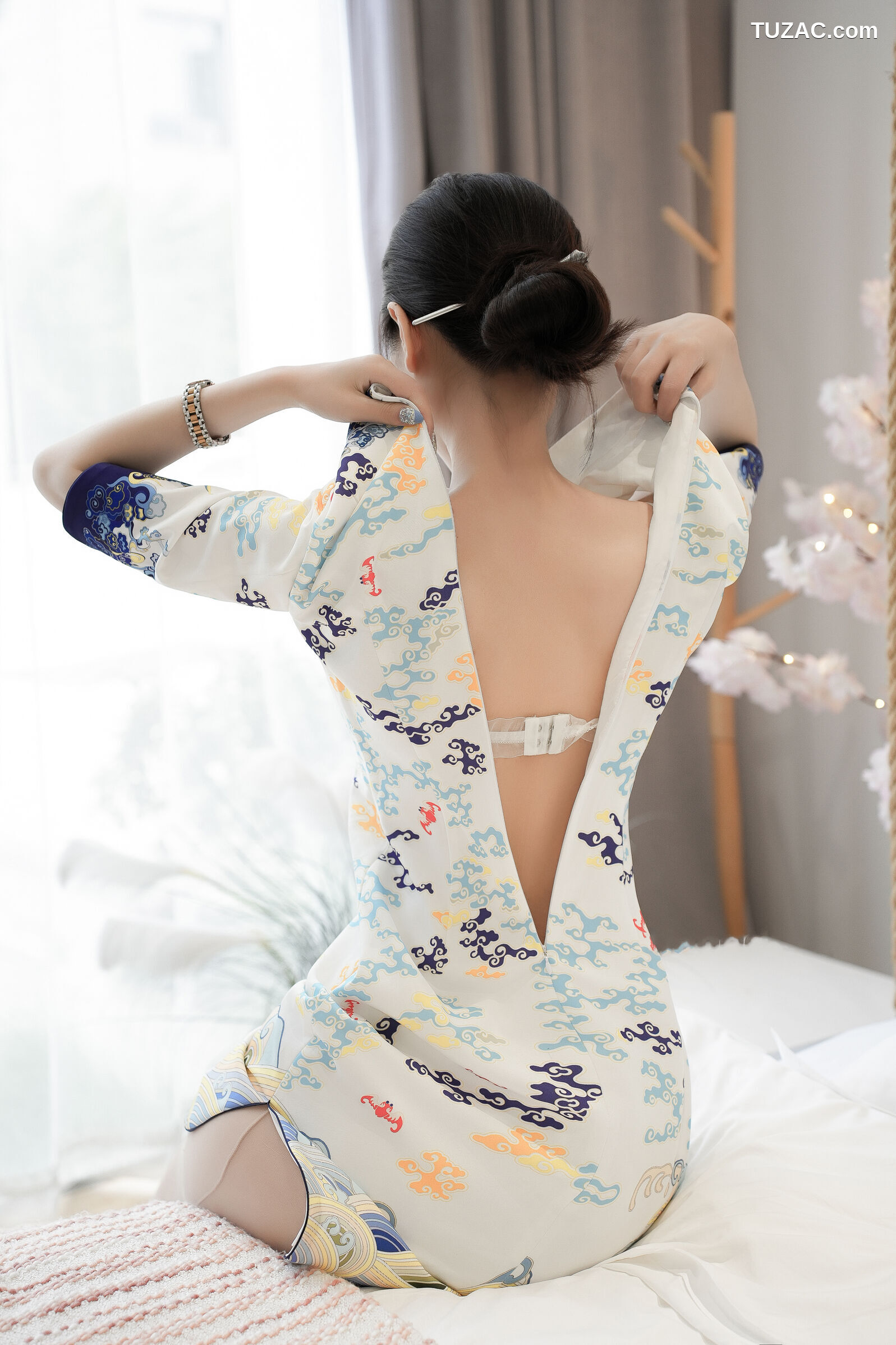 XR-Uncensored-Erikaki-空姐制服2-XiuRen秀人网-8745-2024.06.21