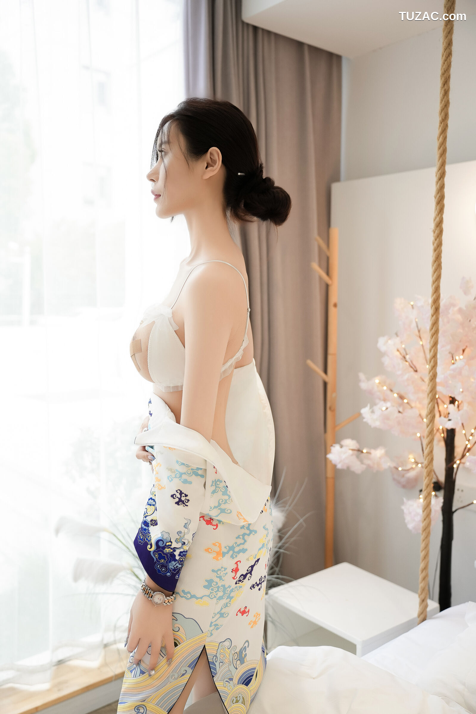 XR-Uncensored-Erikaki-空姐制服2-XiuRen秀人网-8745-2024.06.21