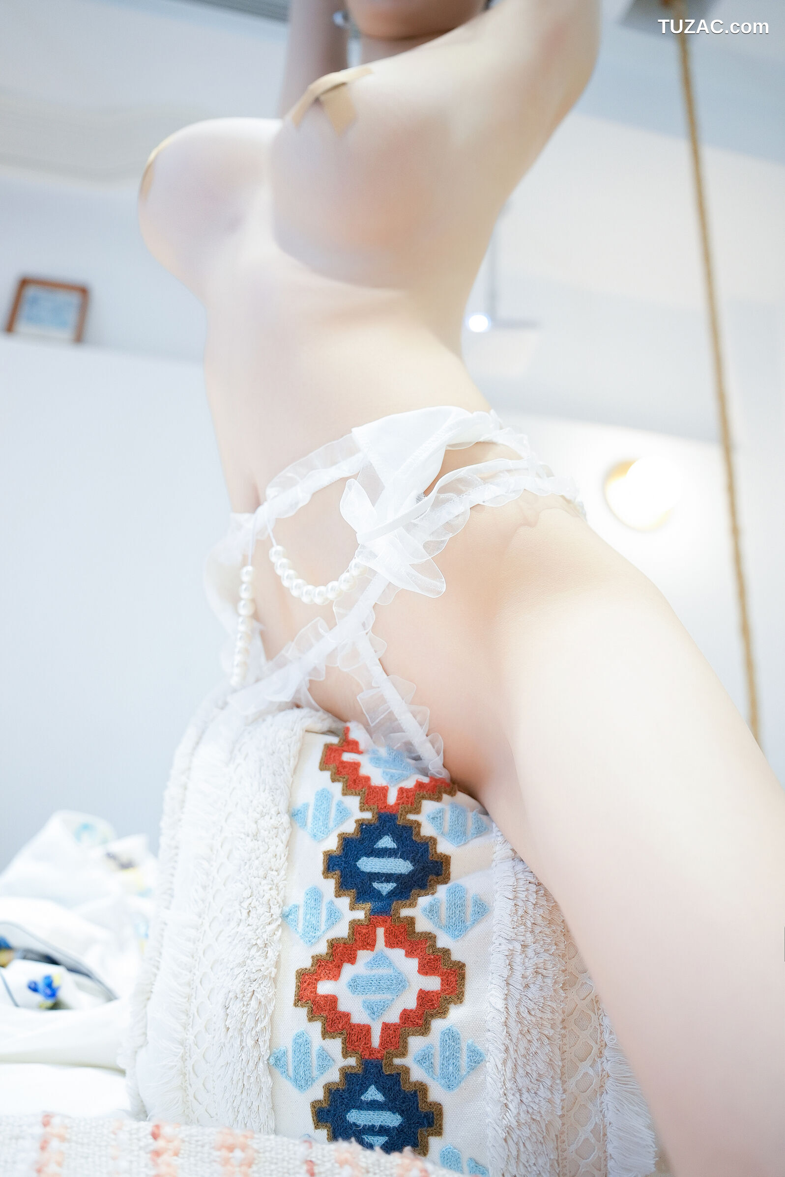XR-Uncensored-Erikaki-空姐制服2-XiuRen秀人网-8745-2024.06.21
