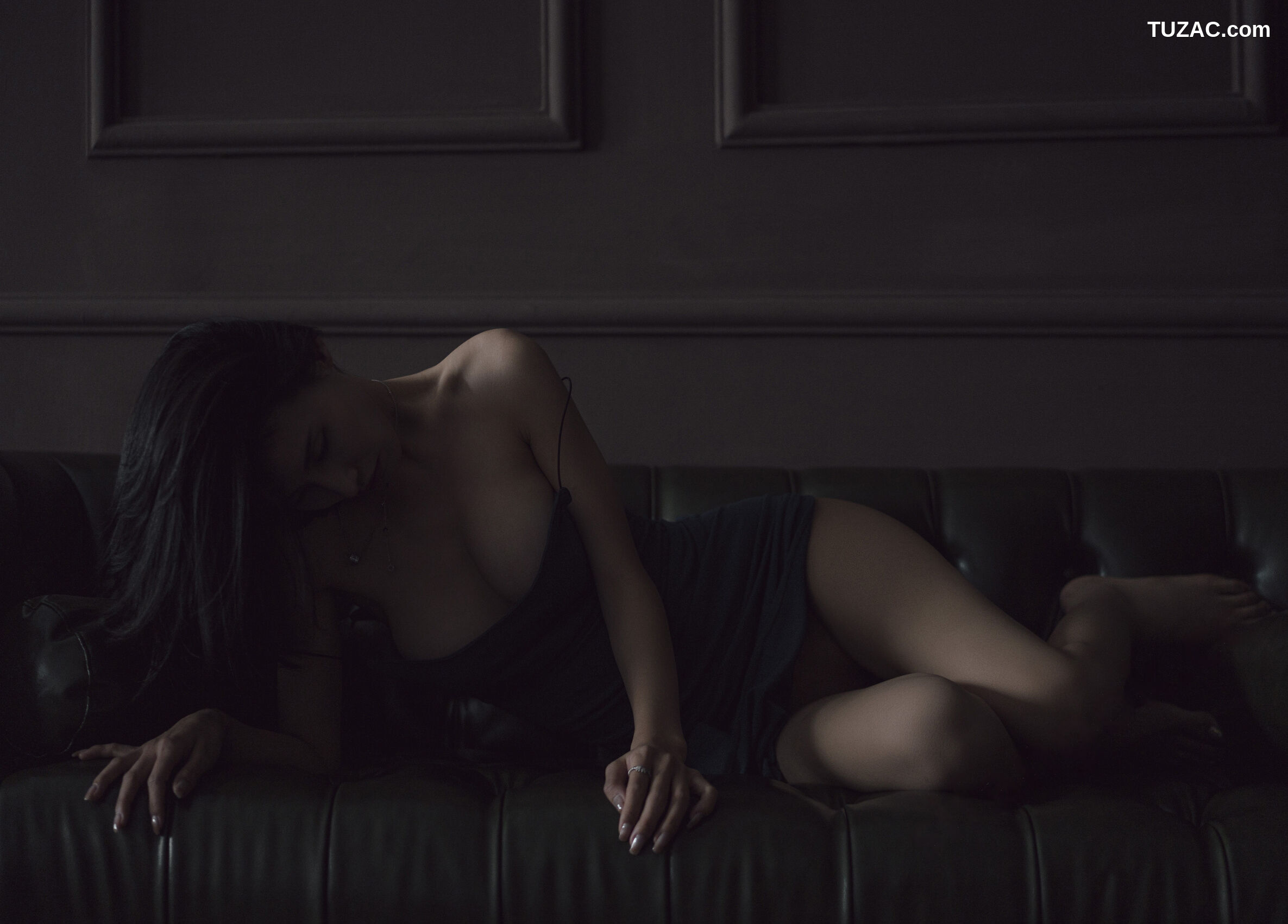 XR-Uncensored-lingyu69-欲望沙发