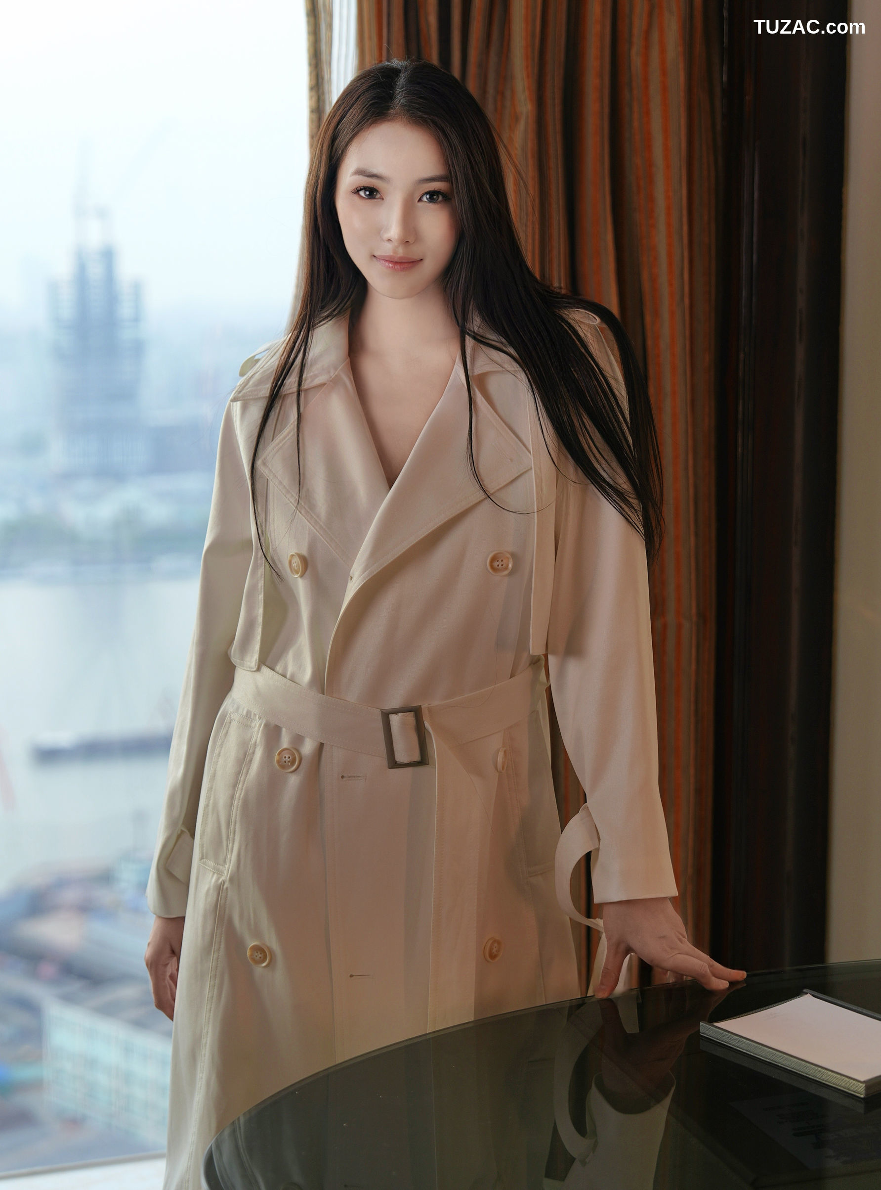 XR-Uncensored-娅轩ELVA-风衣下的红色诱惑-XiuRen秀人网-10174-内购私拍-2025.04.21