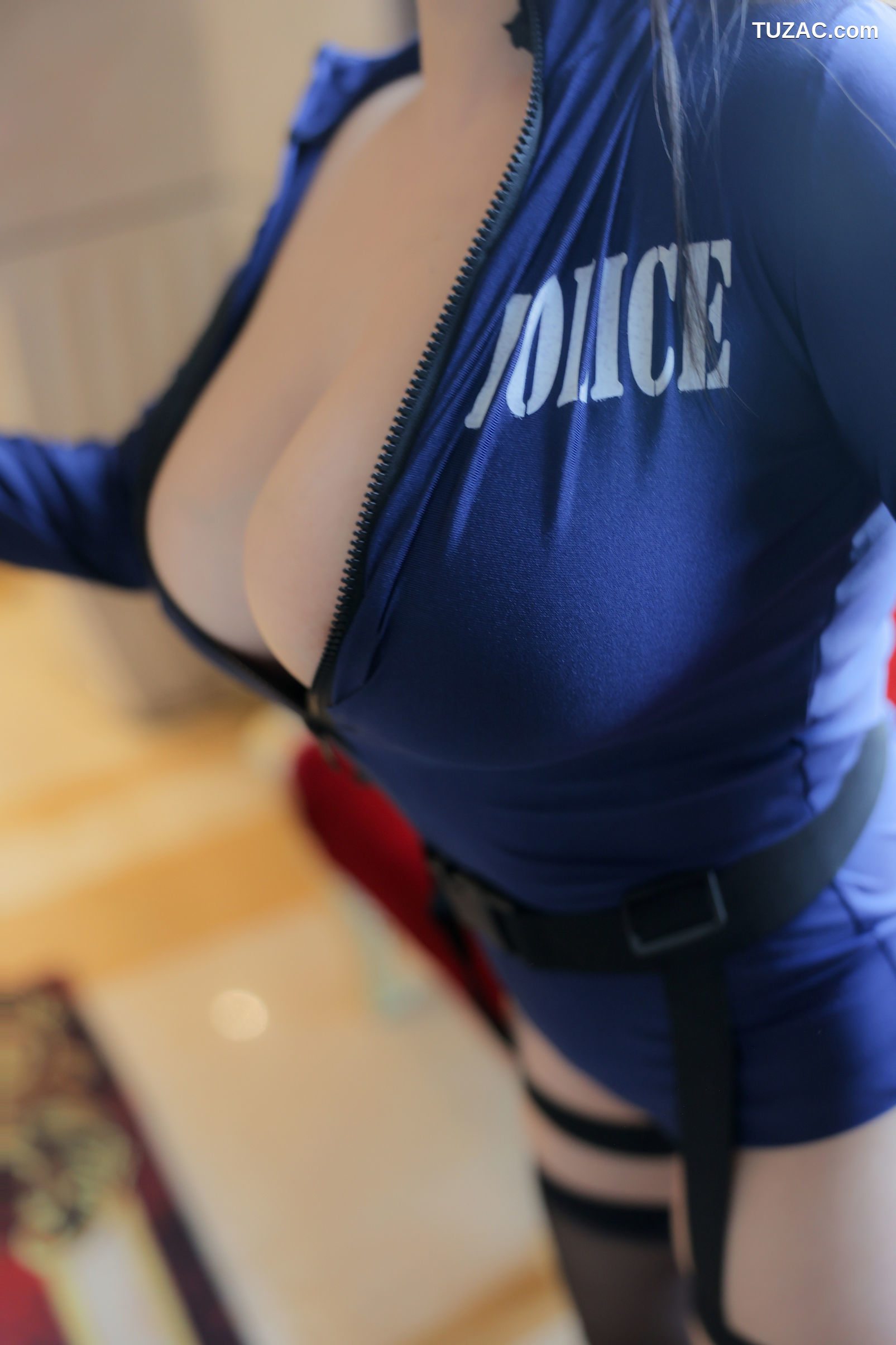 XR-Uncensored-娜娜子-巨乳女警-XiuRen秀人网-8882-内购私拍-2024.07.19