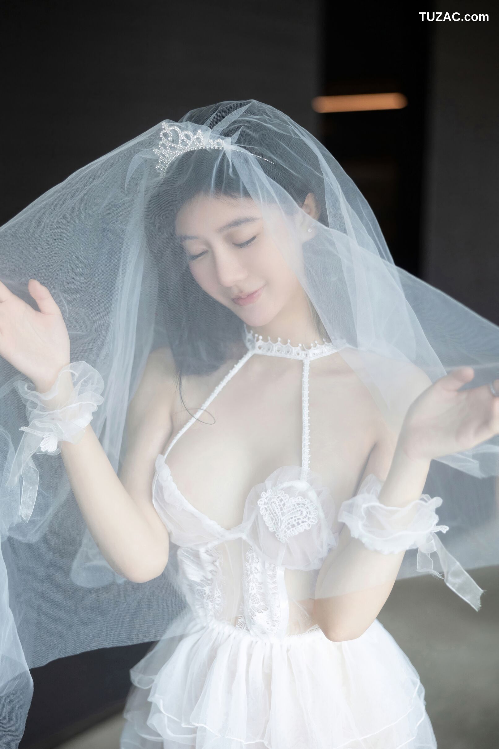 XR-Uncensored-幼幼-婚纱双跳蛋-XiuRen秀人网-7165-2023.07.31