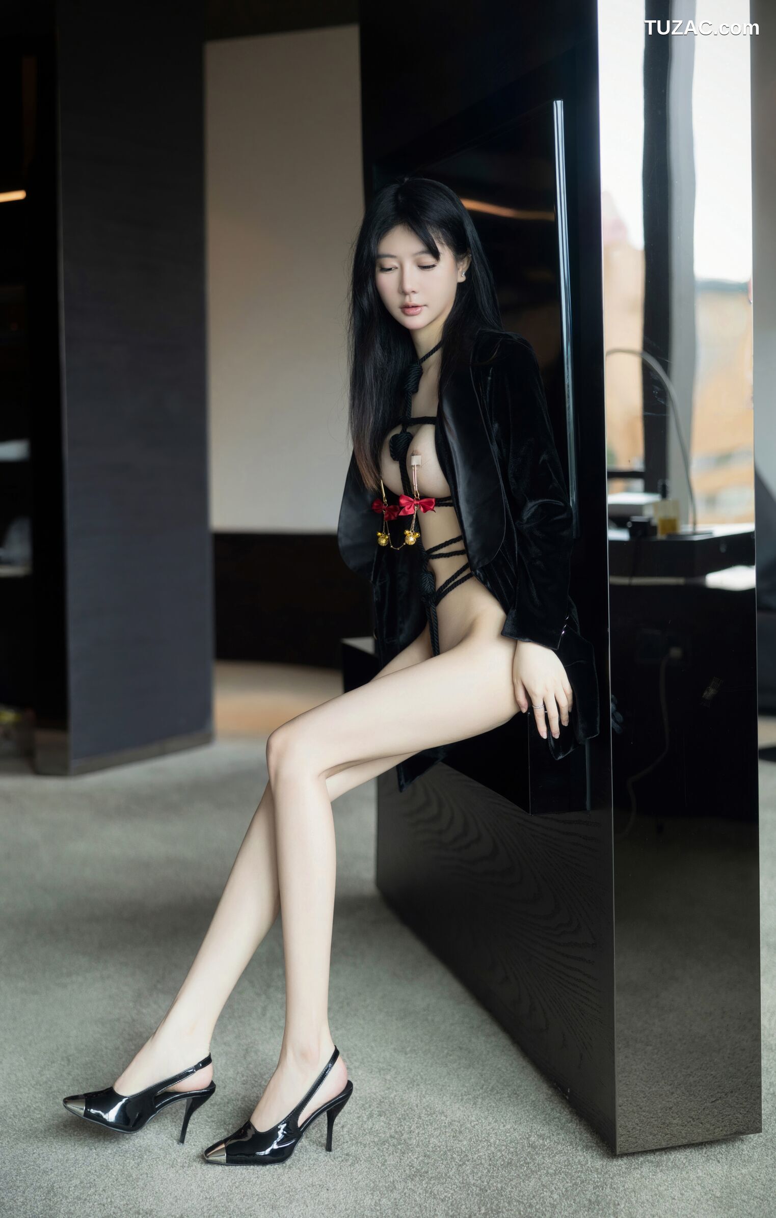 XR-Uncensored-幼幼-黑色绳缚-XiuRen秀人网-7121-2023.07.21