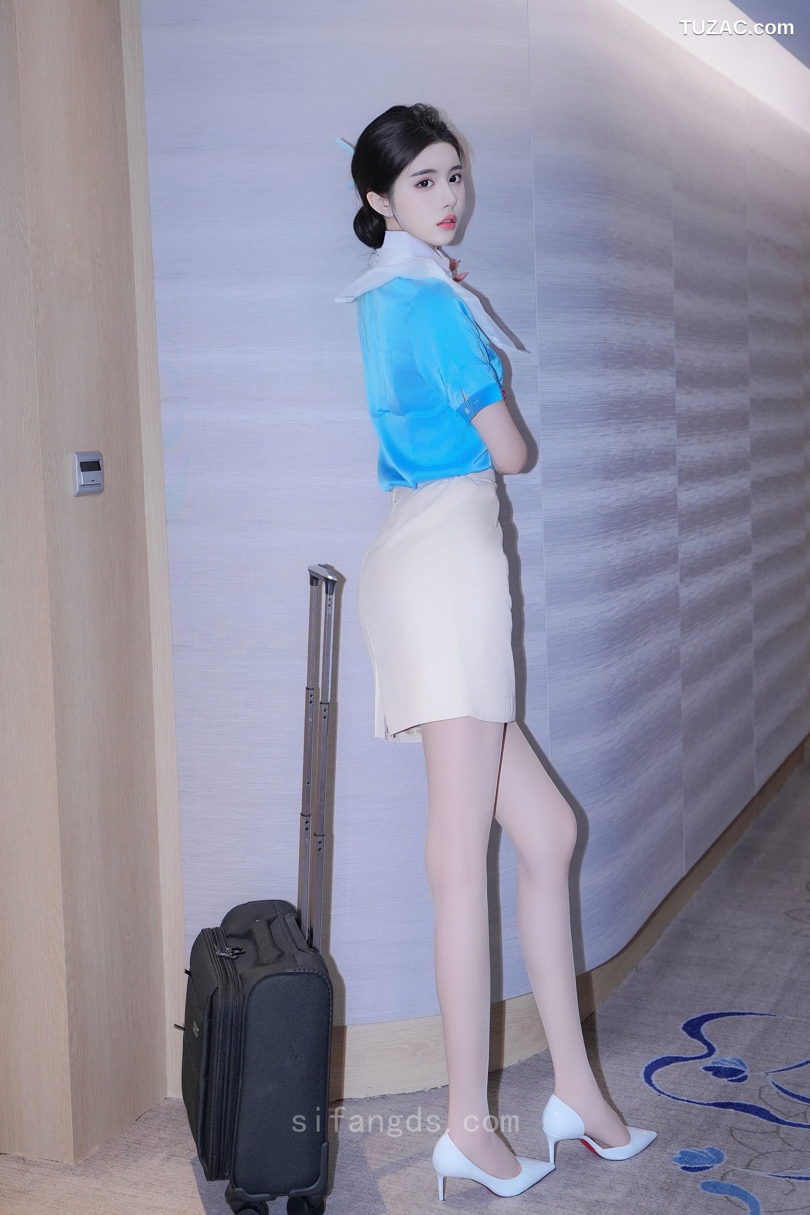 XR-Uncensored-晚苏susu-空乘制服-R18-XiuRen秀人网-9269-内购私拍