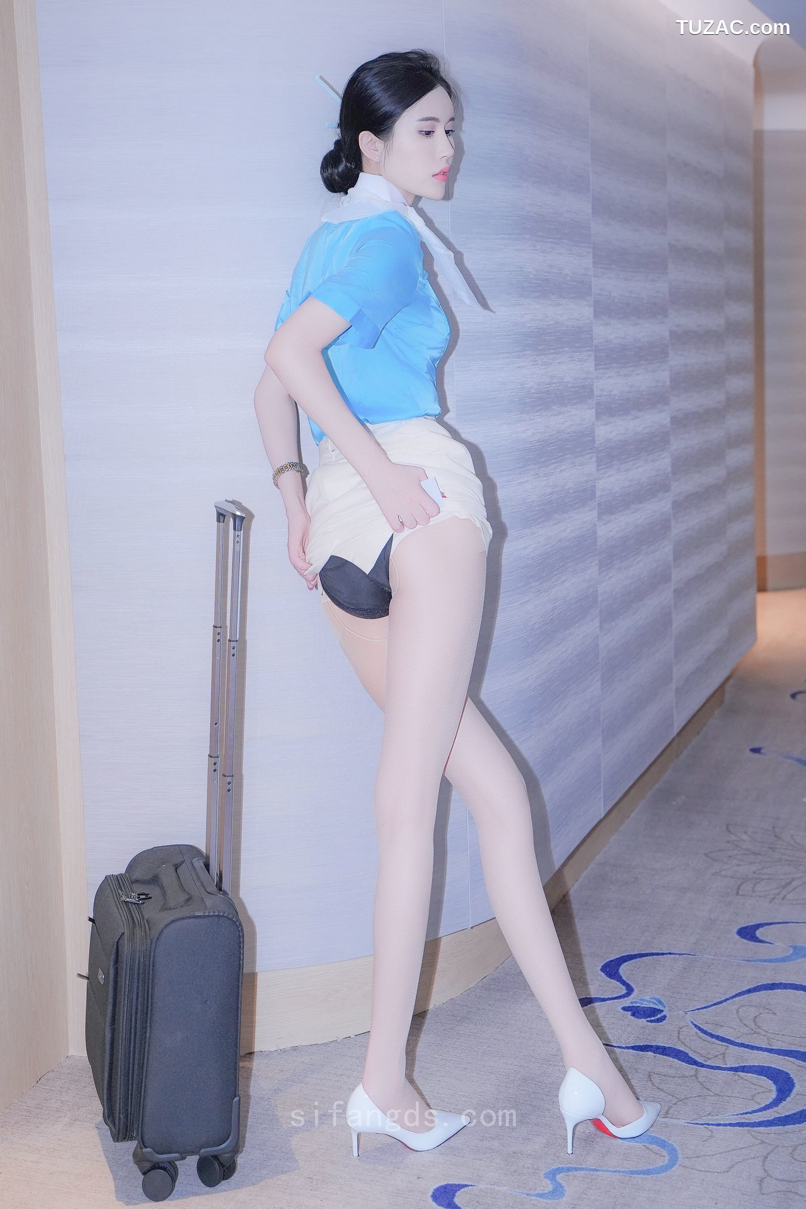 XR-Uncensored-晚苏susu-空乘制服-R18-XiuRen秀人网-9269-内购私拍