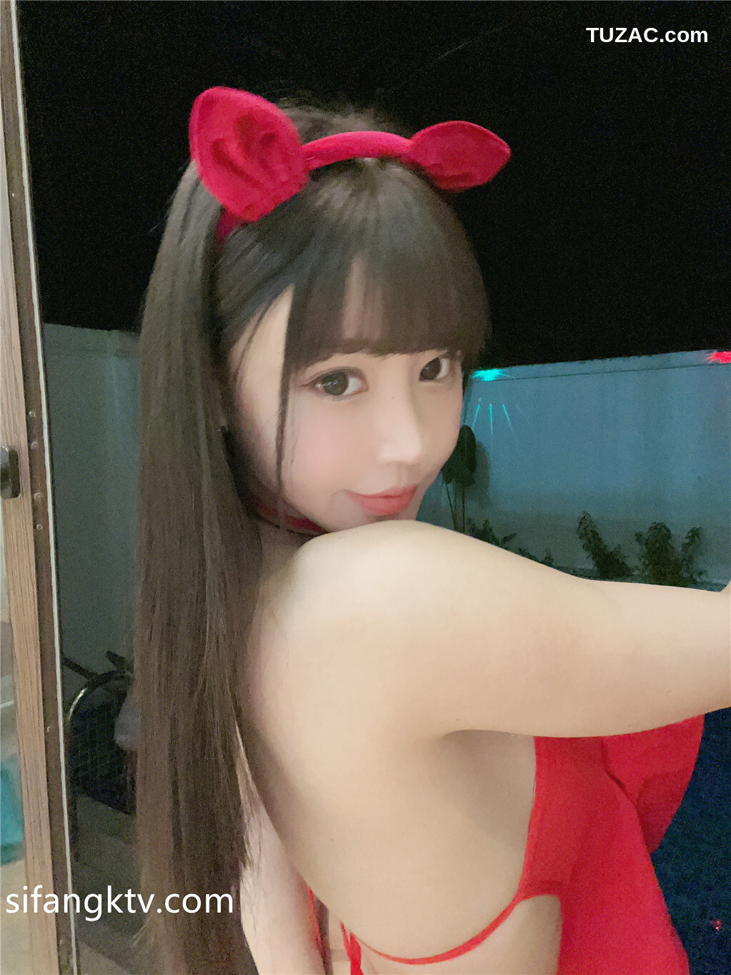 XR-Uncensored-朱可儿-内部私购-号称『坚持不到十秒』新作《我是你的新年礼物》