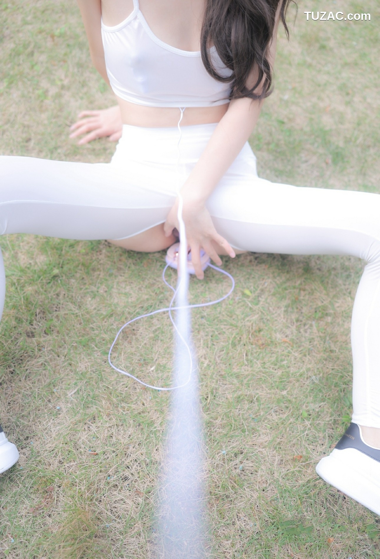 XR-Uncensored-桃妖夭-戶外情趣未上架无码流出-XiuRen秀人网-8132-内购私拍