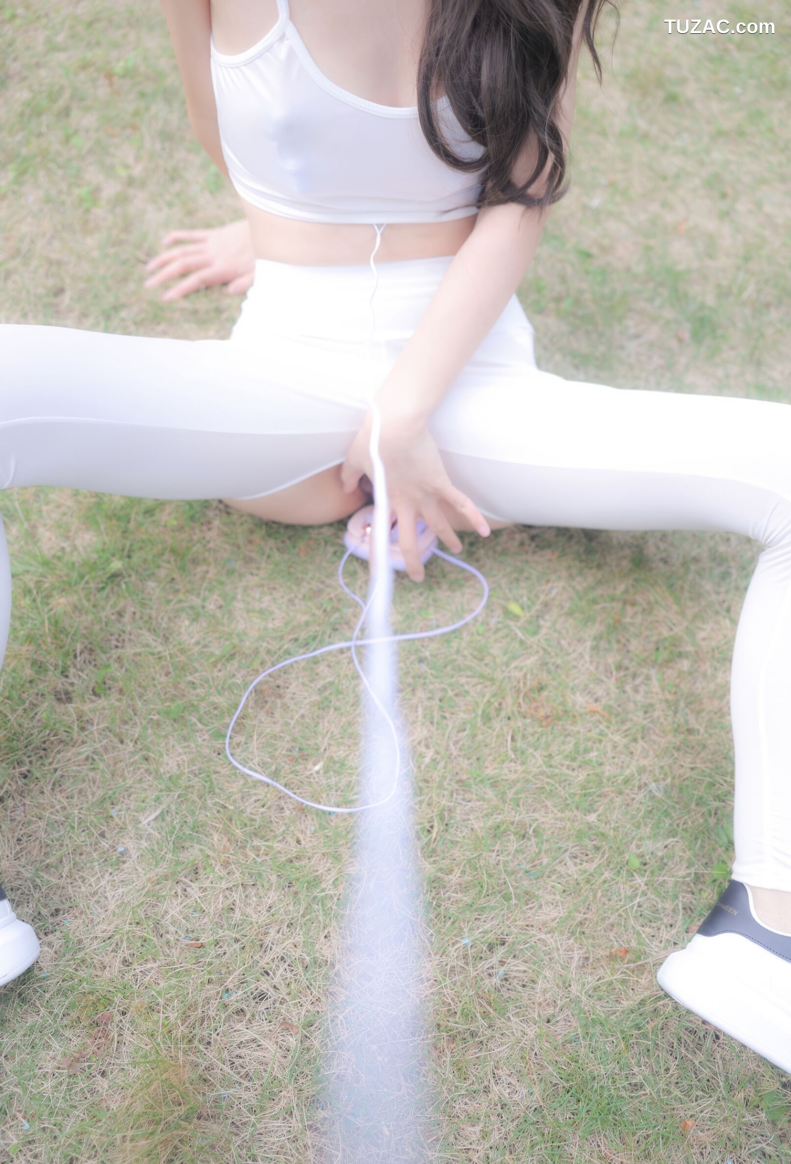 XR-Uncensored-桃妖夭-户外-内购无水印-XiuRen秀人网-8132-2024.02.23