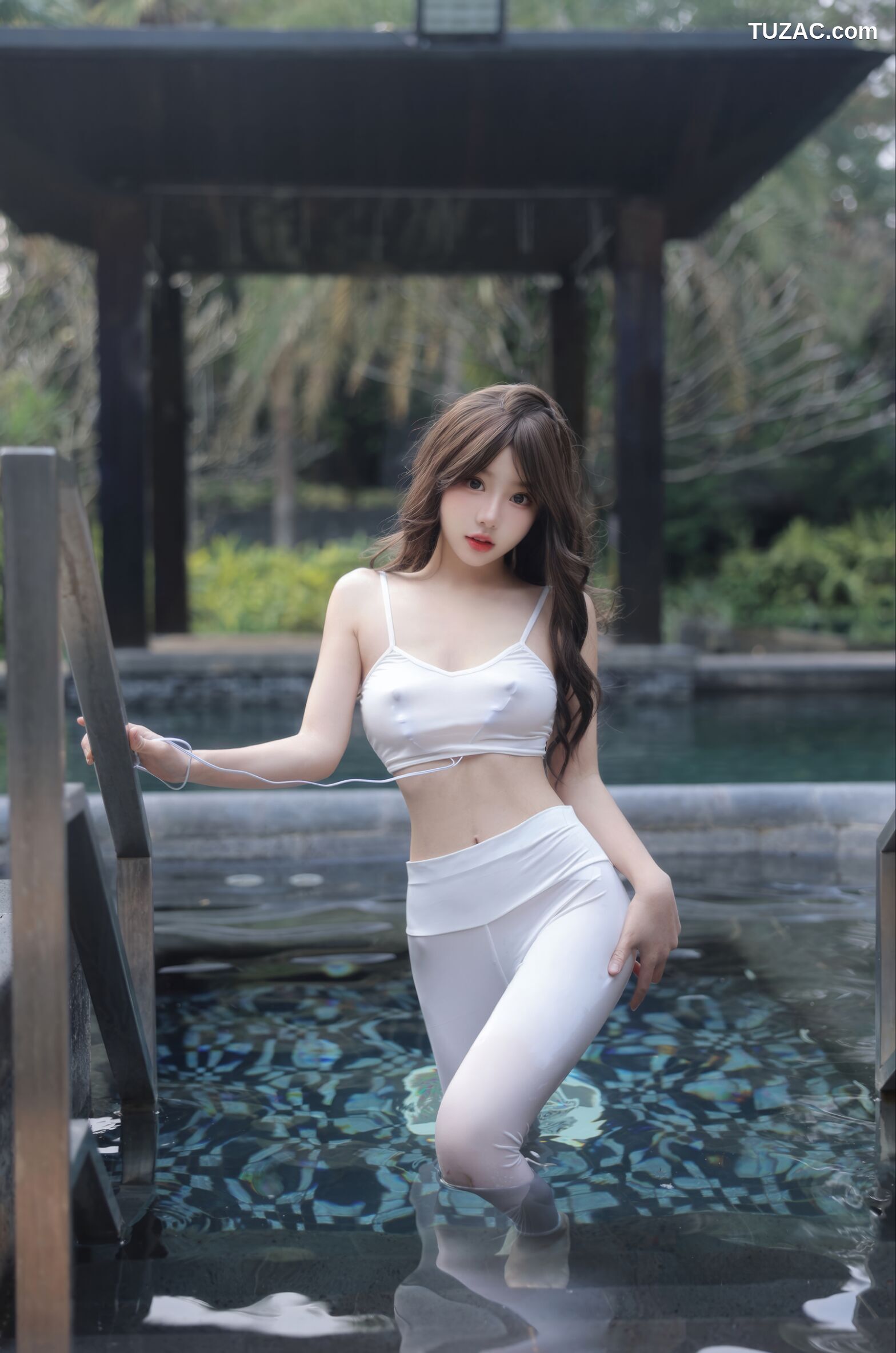 XR-Uncensored-桃妖夭-户外-内购无水印-XiuRen秀人网-8132-2024.02.23