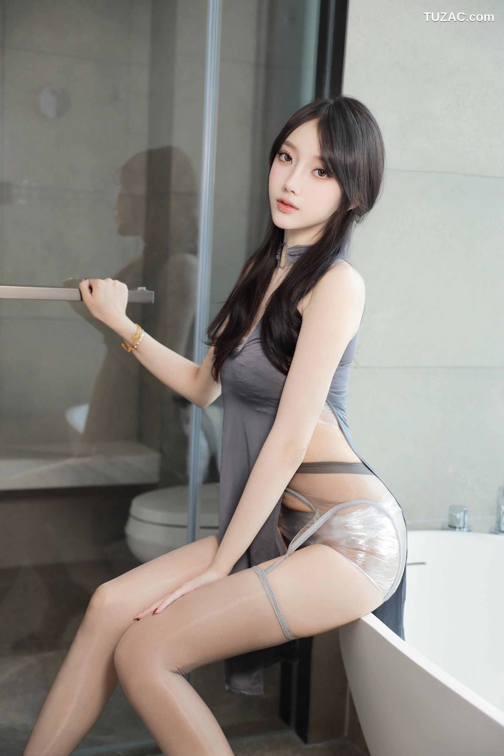 XR-Uncensored-玥儿玥er-保鲜膜内衣-XiuRen秀人网-10435-内购私拍-2025.06.19